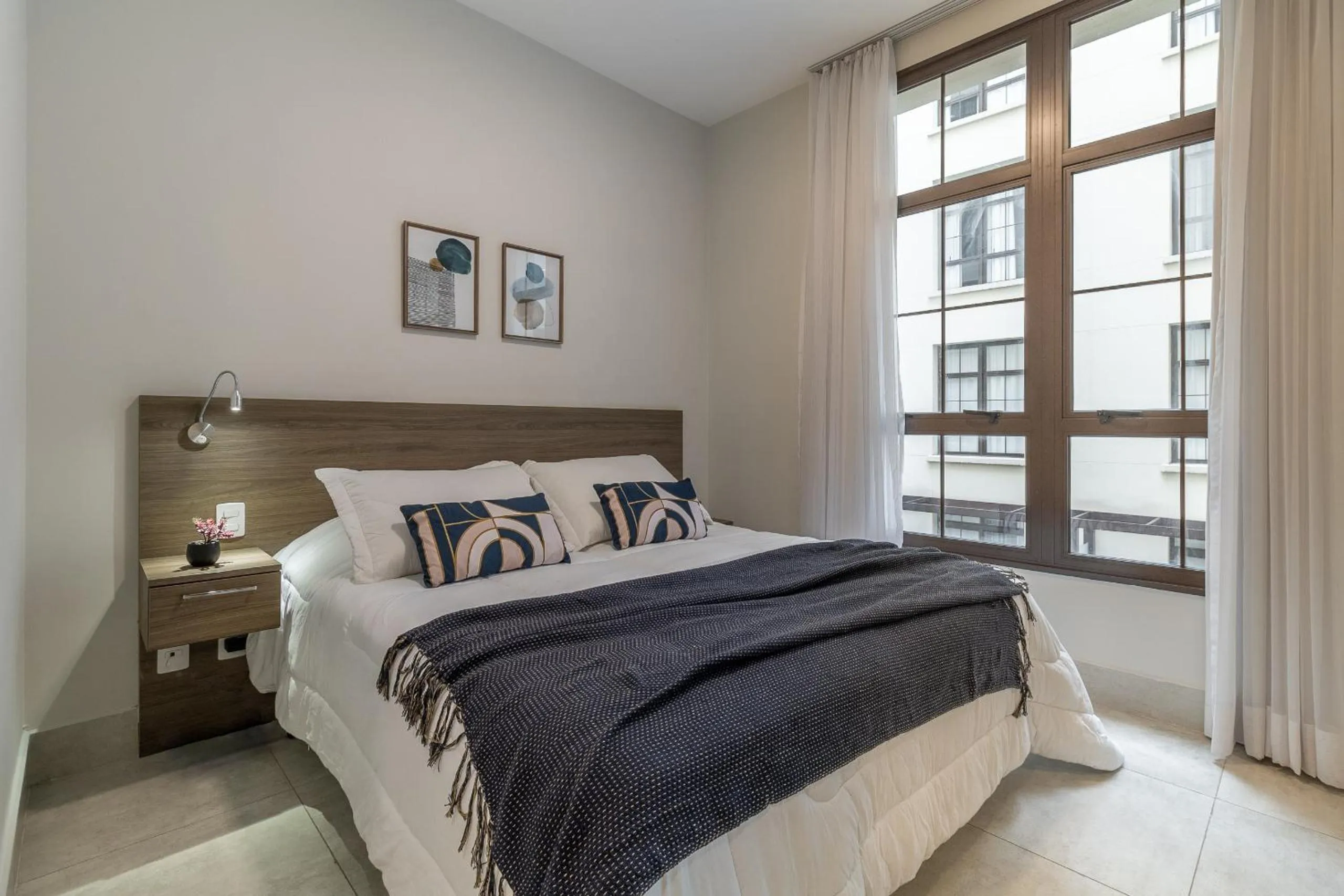 Bedroom, Bed in Jacques Pilon Residence