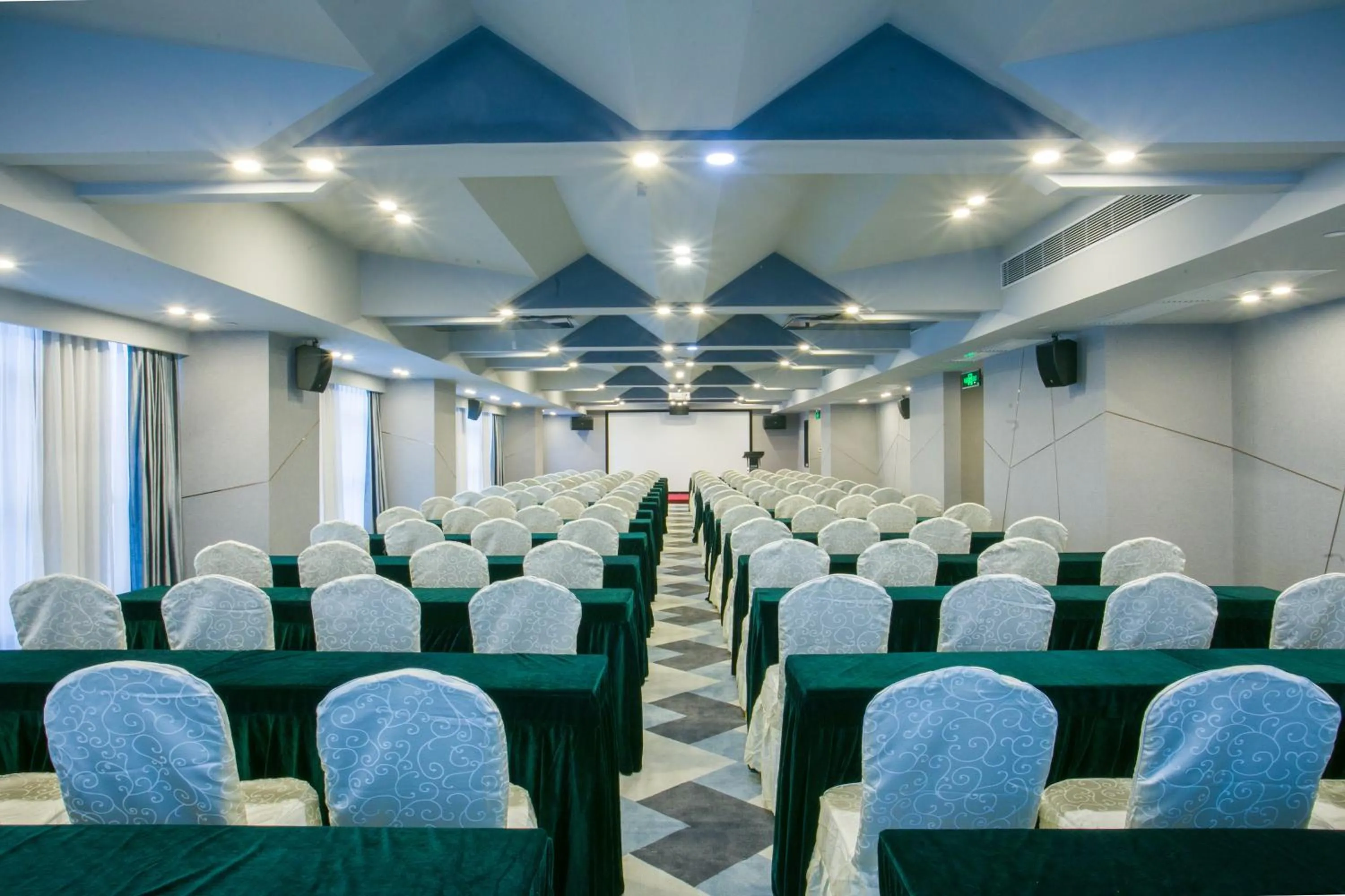 Meeting/conference room in Ruiman International Hotel