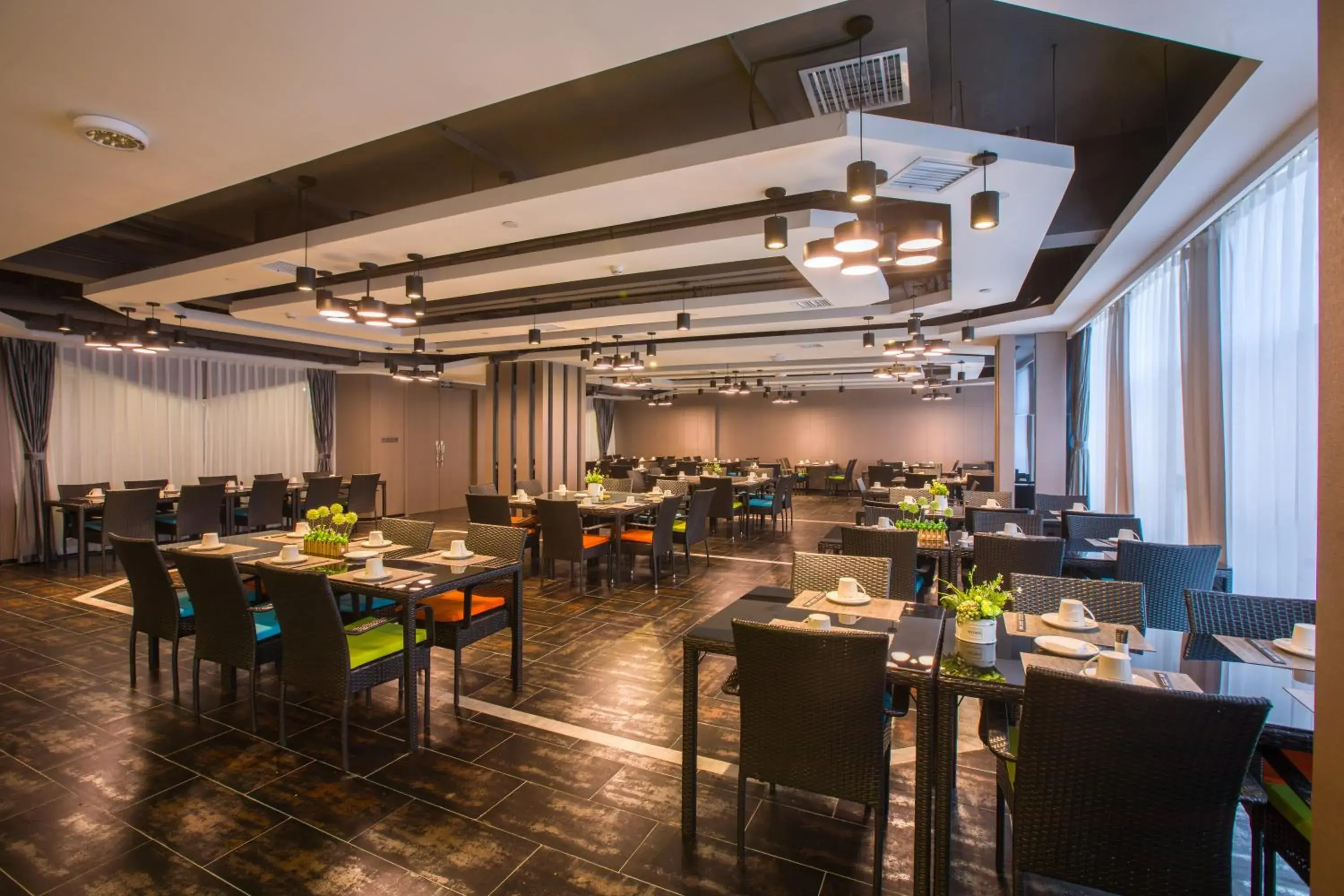 Restaurant/places to eat in Ruiman International Hotel Restaurant/places to eat in Ruiman International Hotel