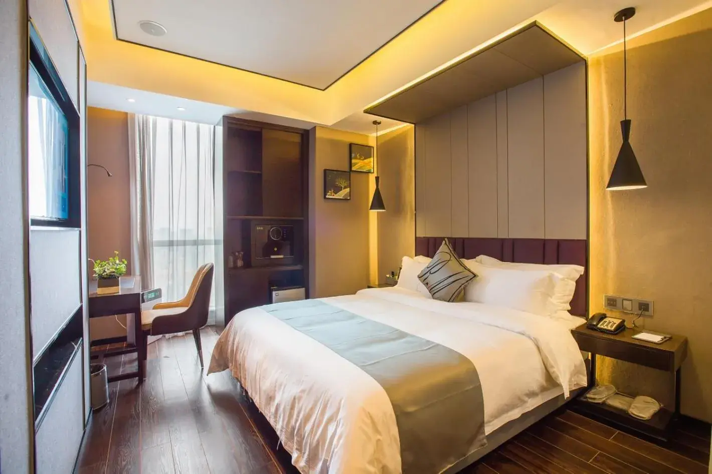 Deluxe King Room in Ruiman International Hotel Deluxe King Room in Ruiman International Hotel