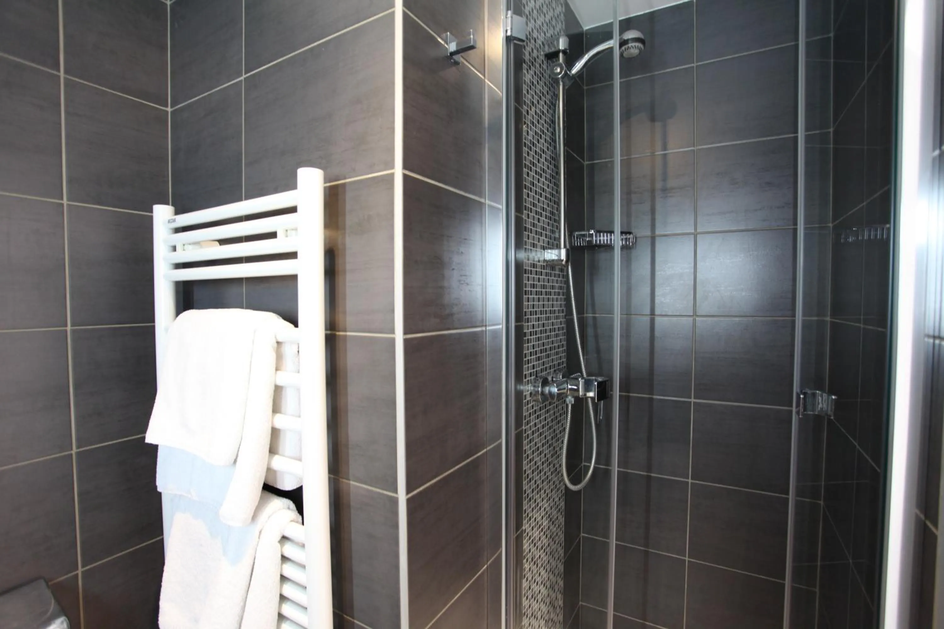 Bathroom in Hôtel Alane