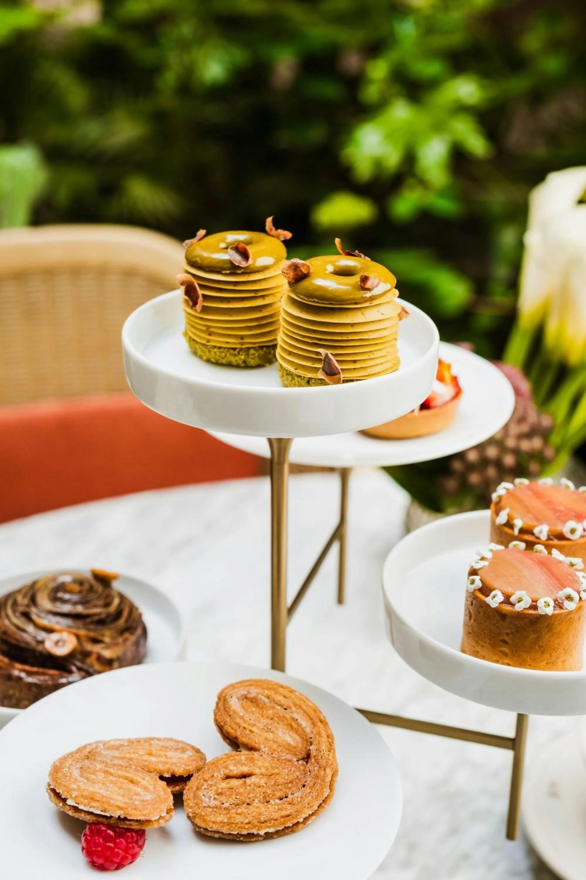 Restaurant/places to eat in Prince de Galles, a Luxury Collection hotel, Paris