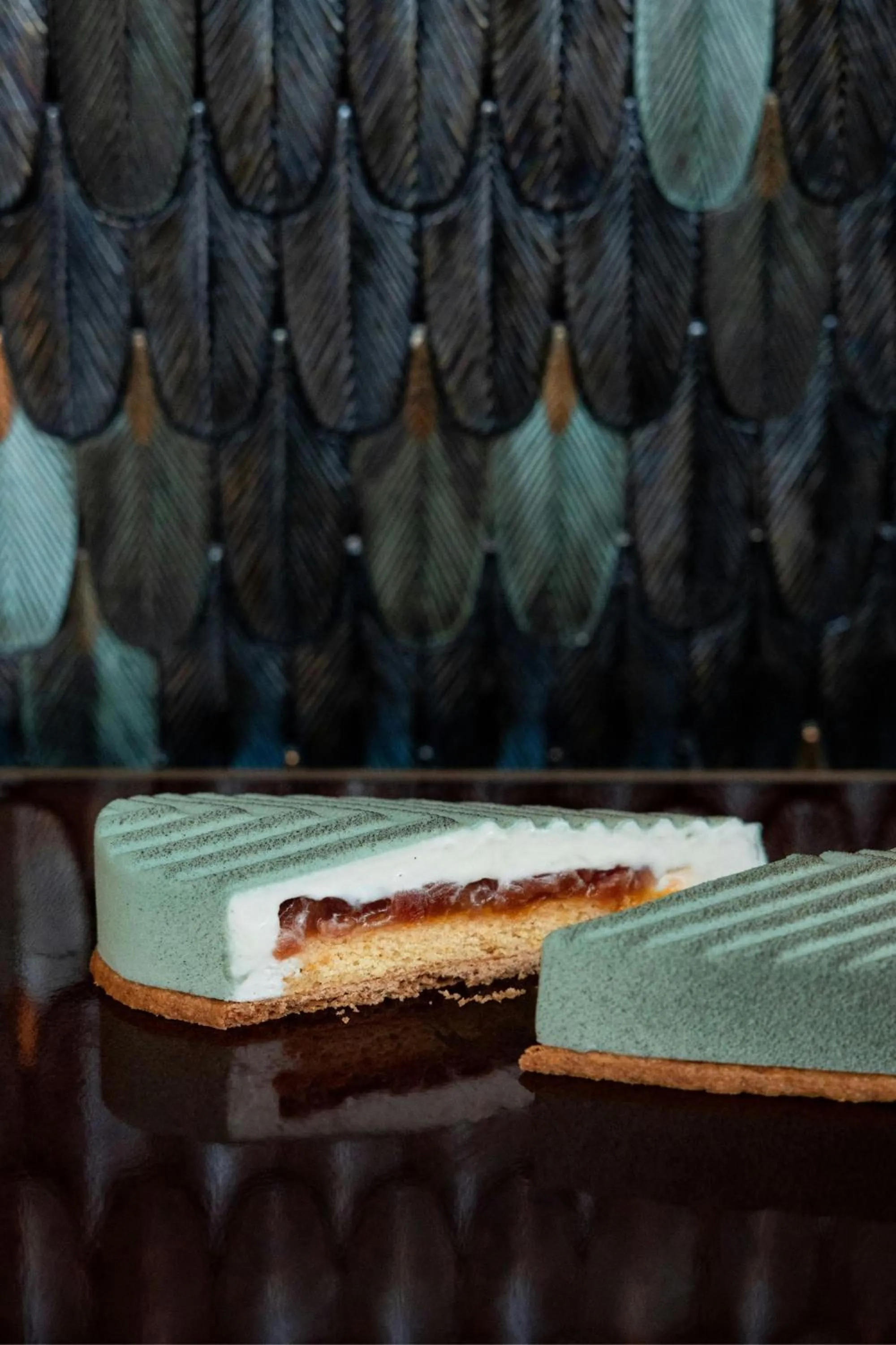 Restaurant/places to eat in Prince de Galles, a Luxury Collection hotel, Paris