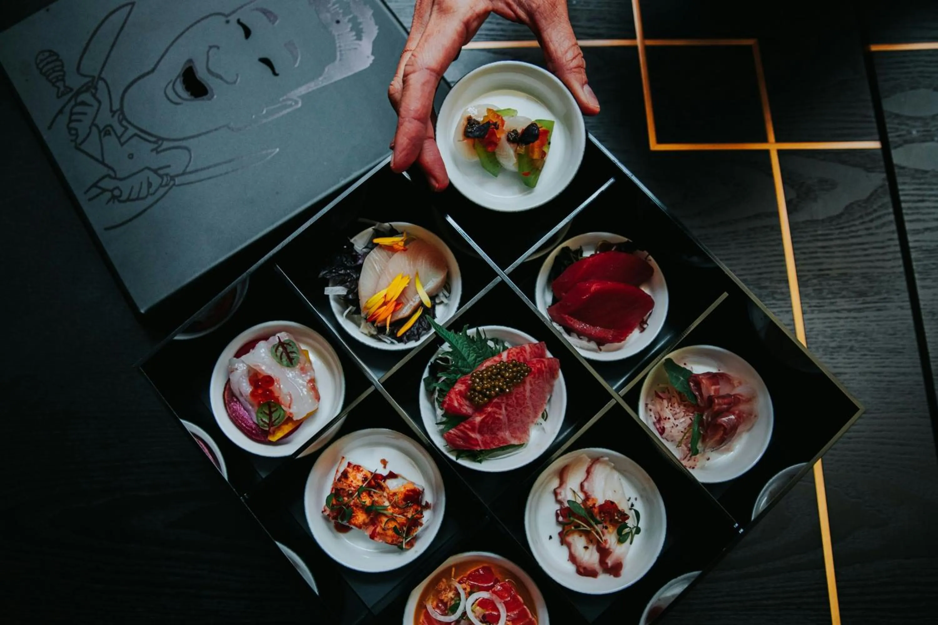 Restaurant/places to eat in Prince de Galles, a Luxury Collection hotel, Paris