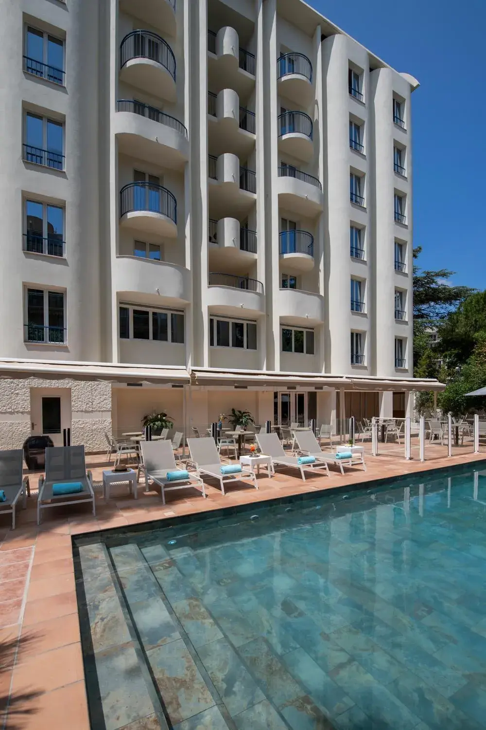 Property building in Hotel Amarante Cannes Property building in Hotel Amarante Cannes
