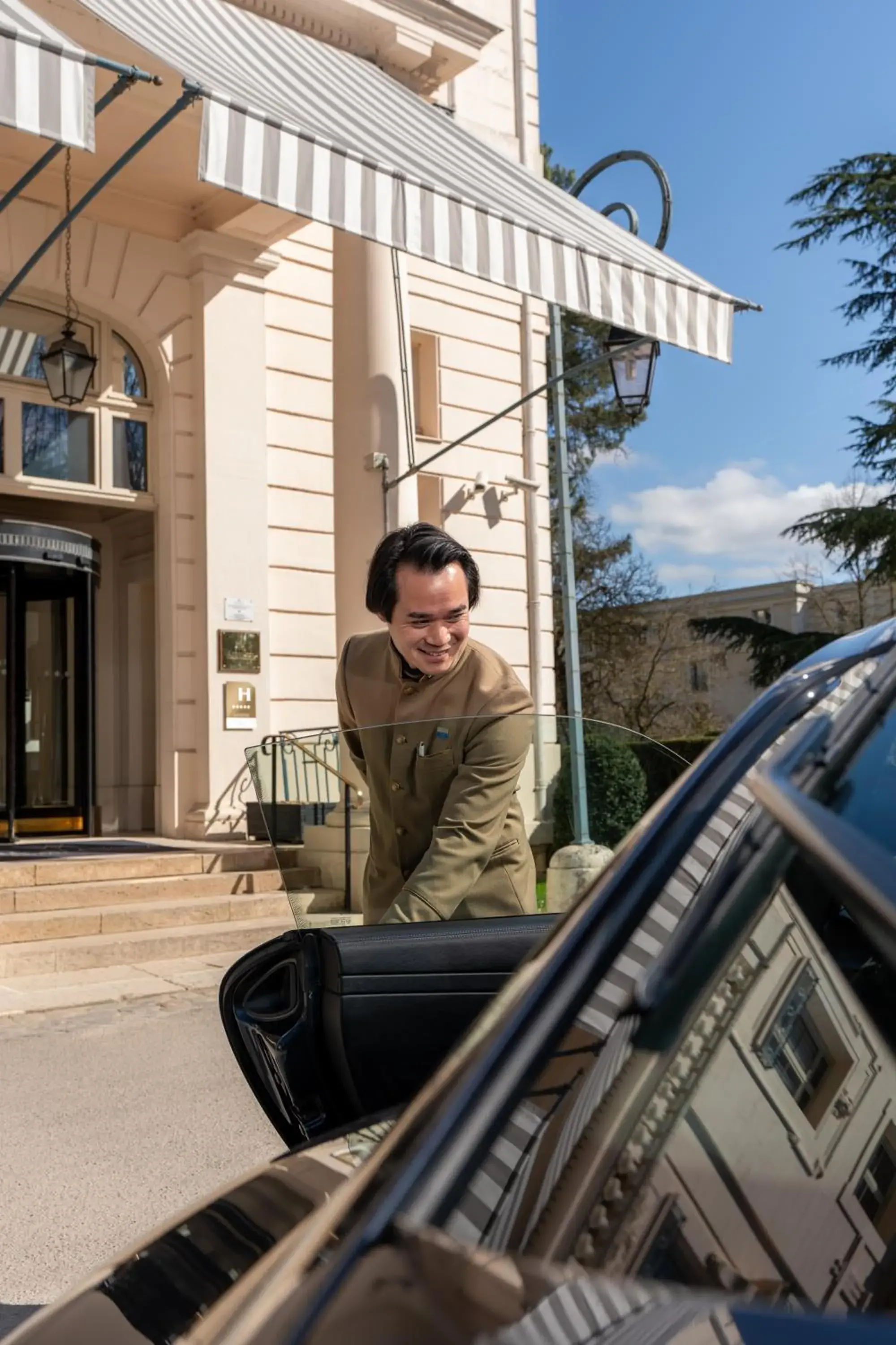 Property building in Waldorf Astoria Versailles - Trianon Palace Property building in Waldorf Astoria Versailles - Trianon Palace