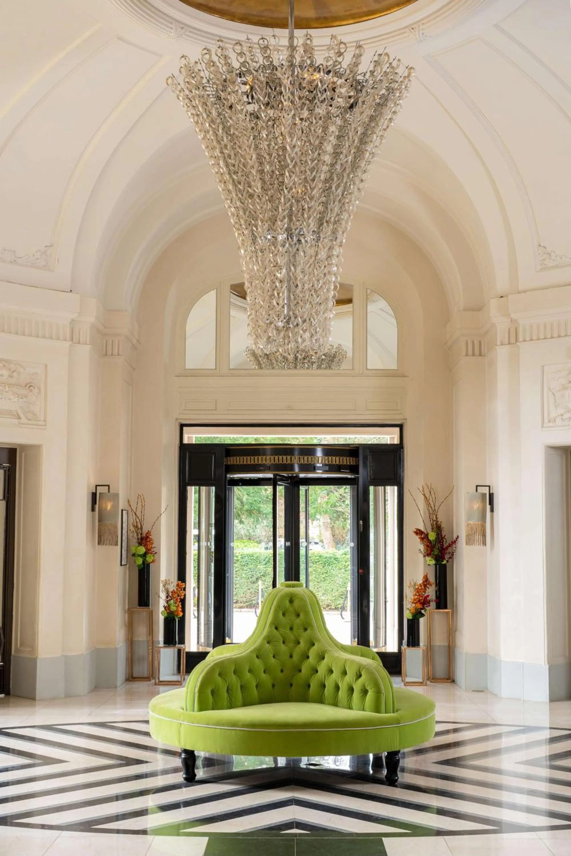 Lobby or reception in Waldorf Astoria Versailles - Trianon Palace