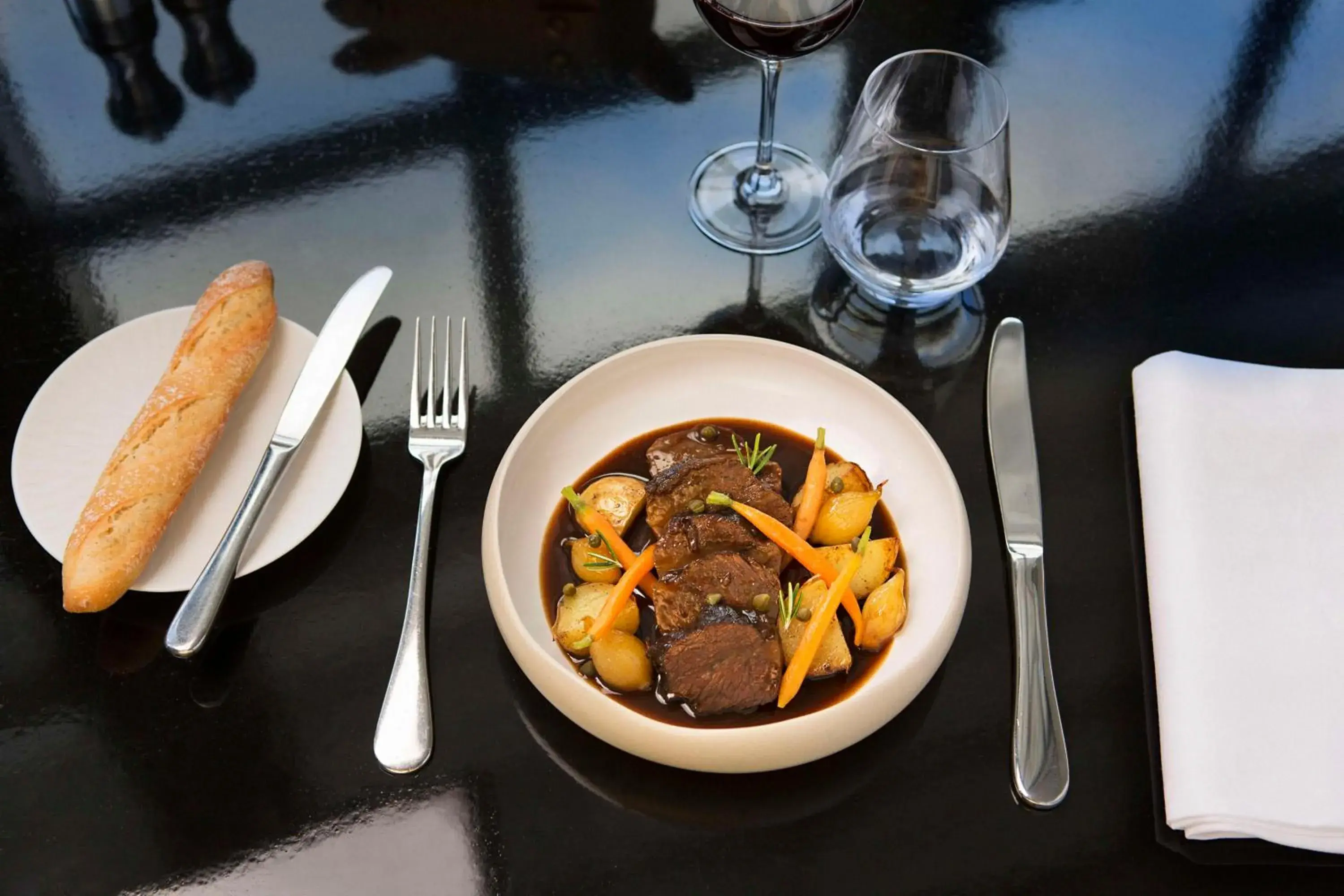 Restaurant/places to eat in Waldorf Astoria Versailles - Trianon Palace Restaurant/places to eat in Waldorf Astoria Versailles - Trianon Palace