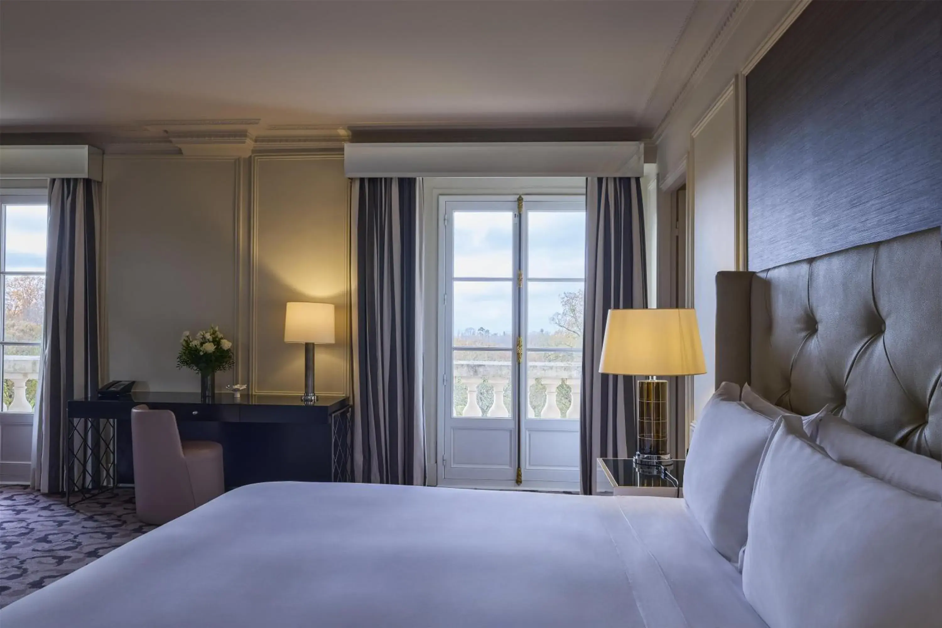 Bed in Waldorf Astoria Versailles - Trianon Palace Bed in Waldorf Astoria Versailles - Trianon Palace