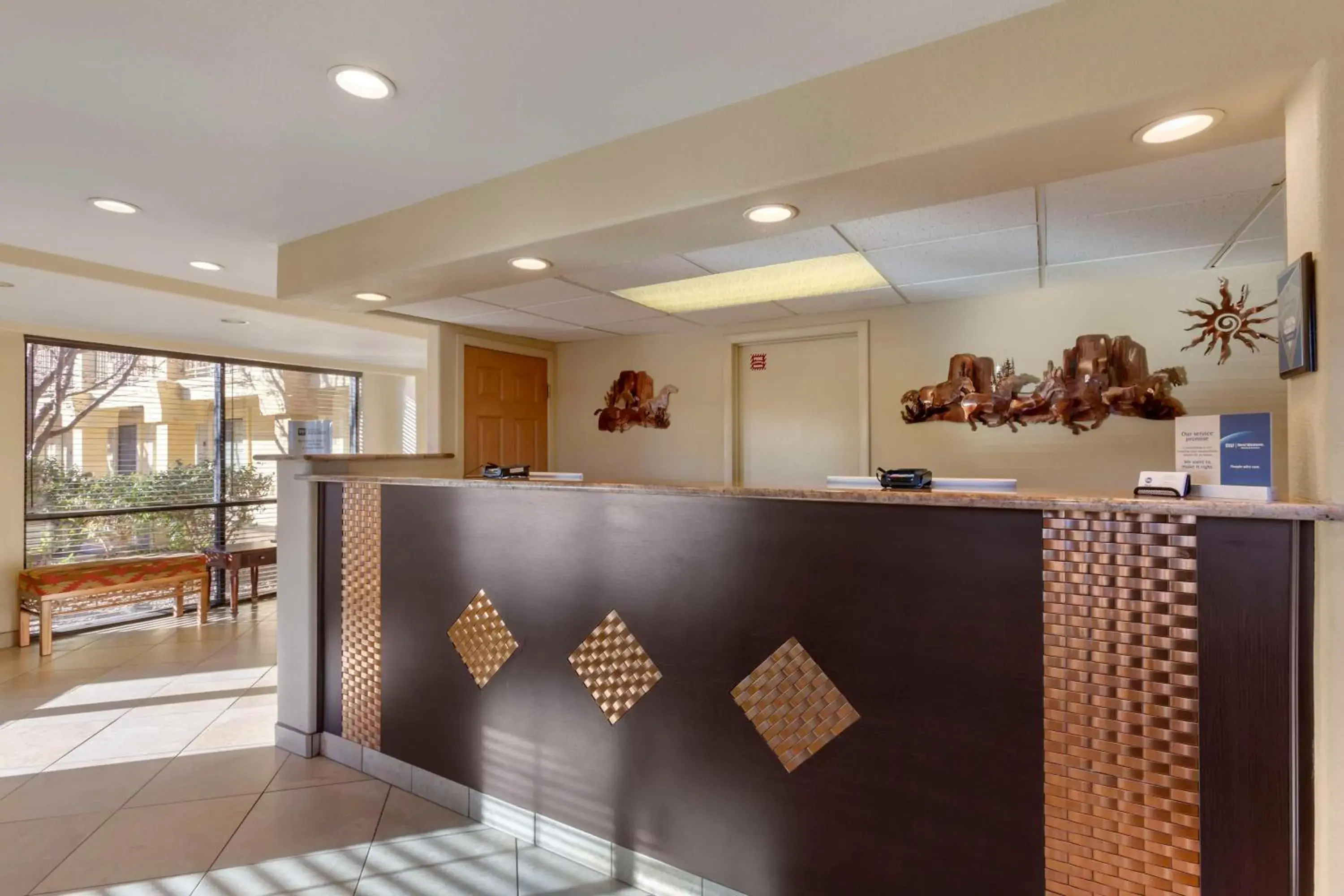 Lobby or reception in Best Western Desert Inn Lobby or reception in Best Western Desert Inn