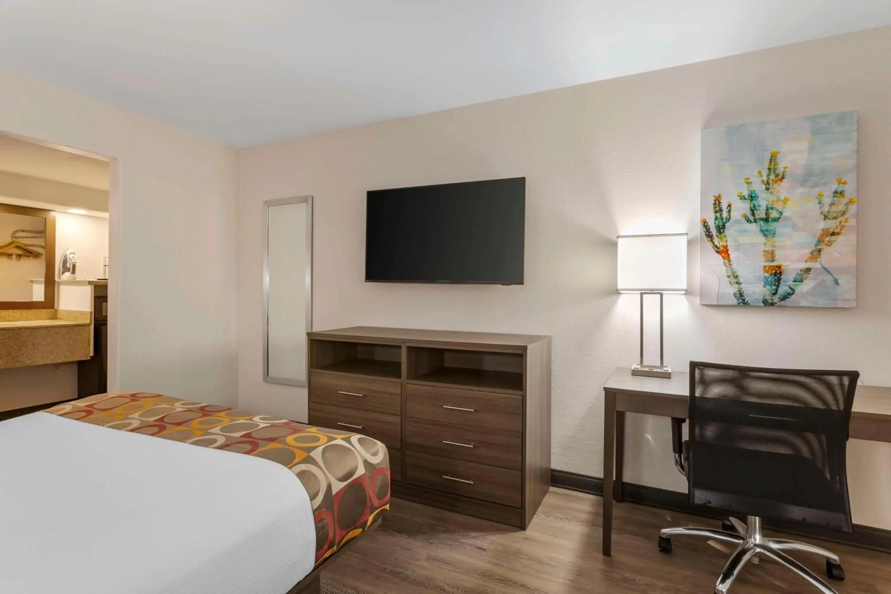 Bedroom, Bed in Best Western Desert Inn Bedroom, Bed in Best Western Desert Inn