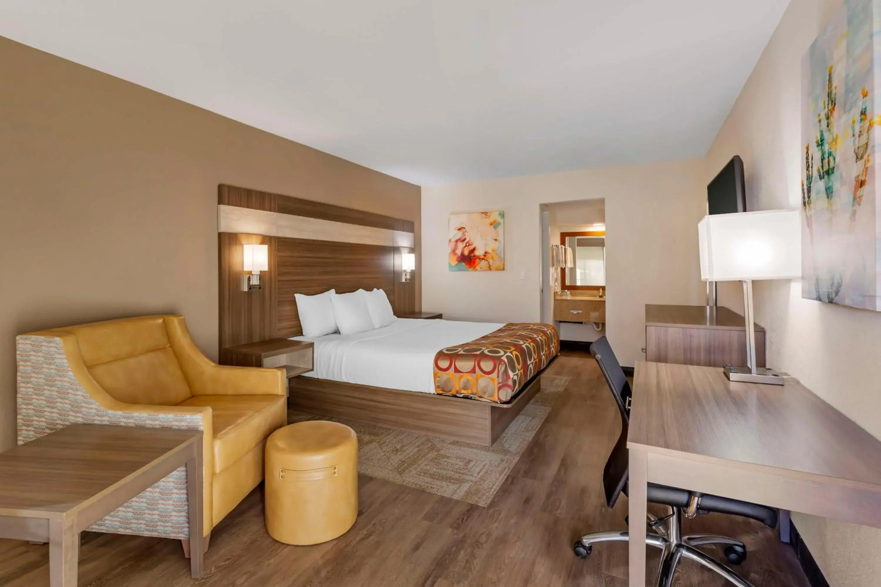 Bedroom, Bed in Best Western Desert Inn Bedroom, Bed in Best Western Desert Inn