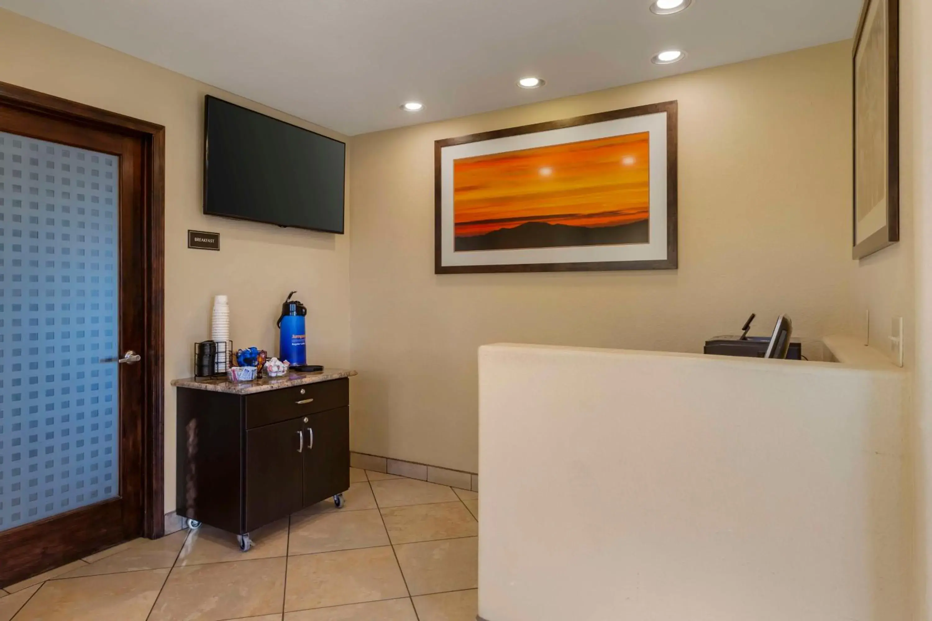 Lobby or reception in Best Western Desert Inn Lobby or reception in Best Western Desert Inn