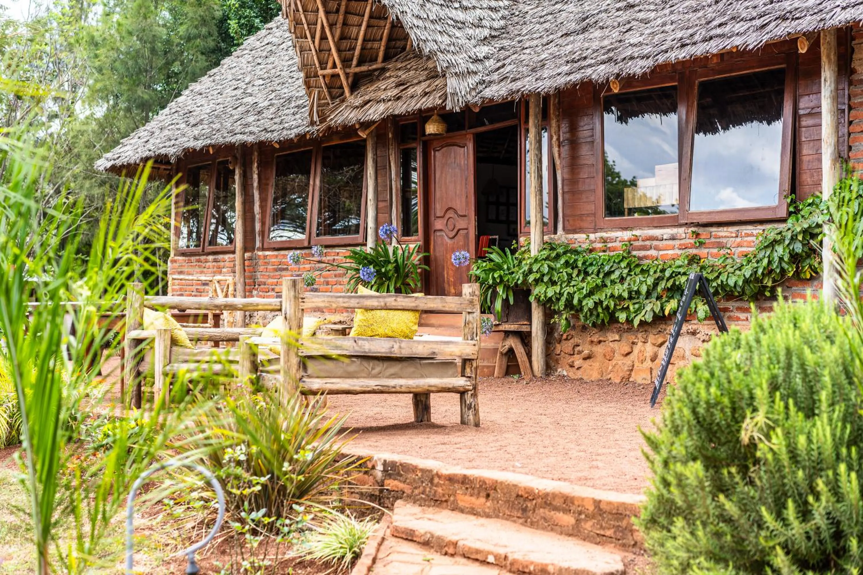 Restaurant/places to eat in Karatu Tented Lodge