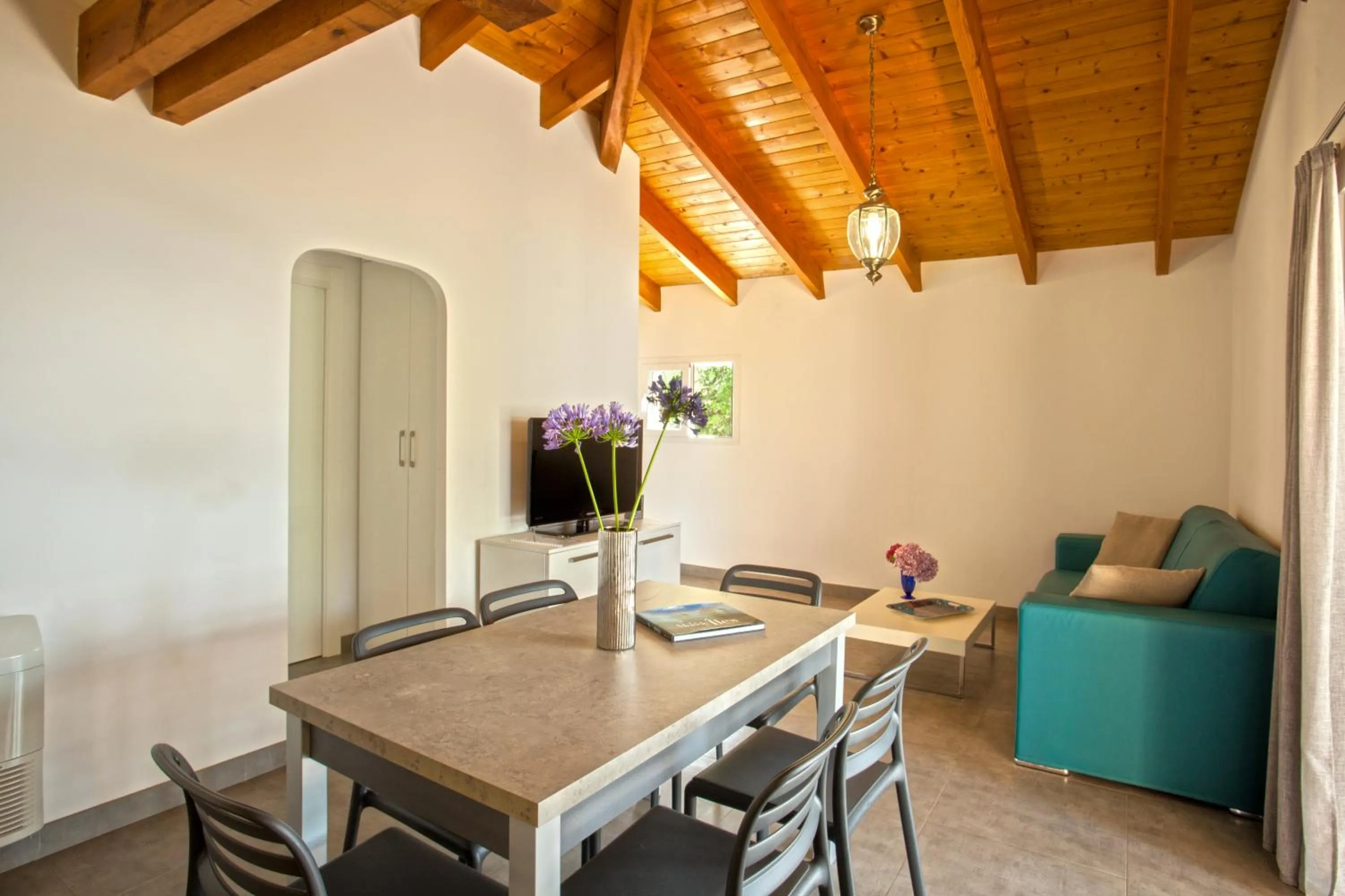 TV and multimedia in Résidence Arco Plage