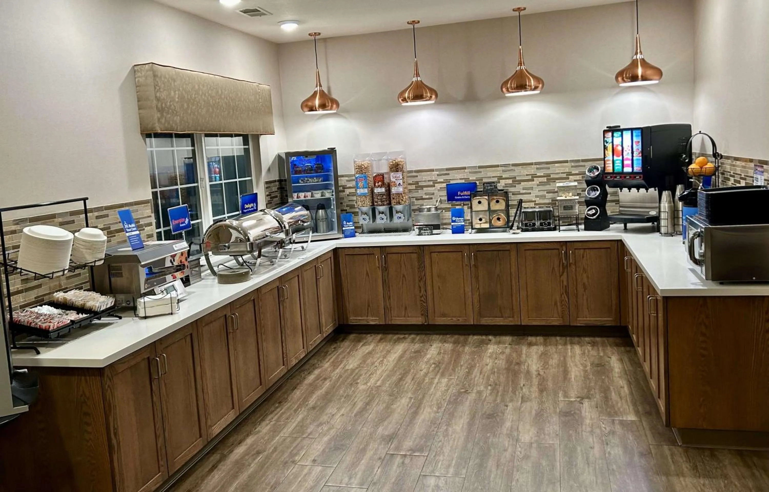 Breakfast in Best Western Country Inn