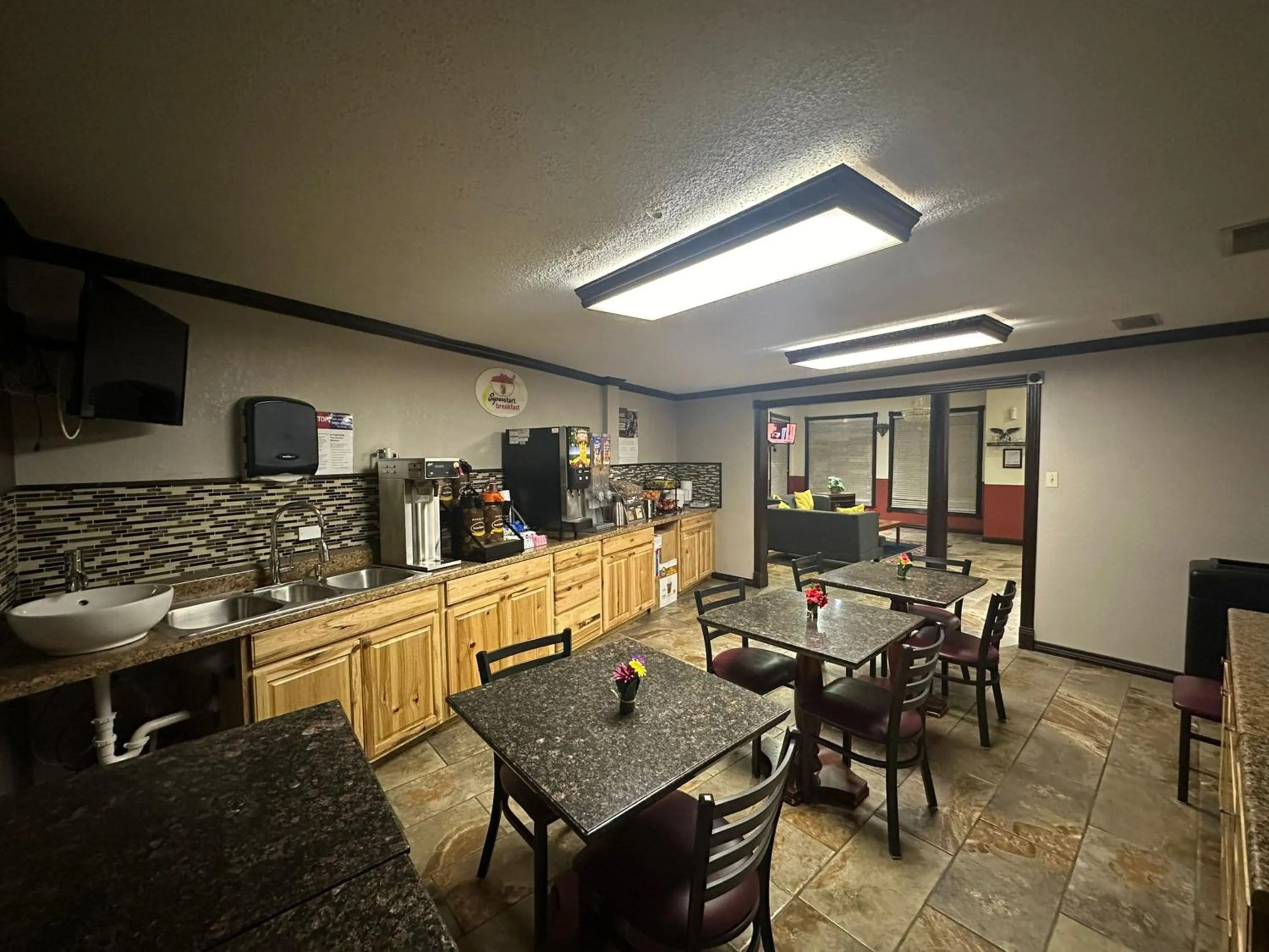 Breakfast in Super 8 by Wyndham Athens TX