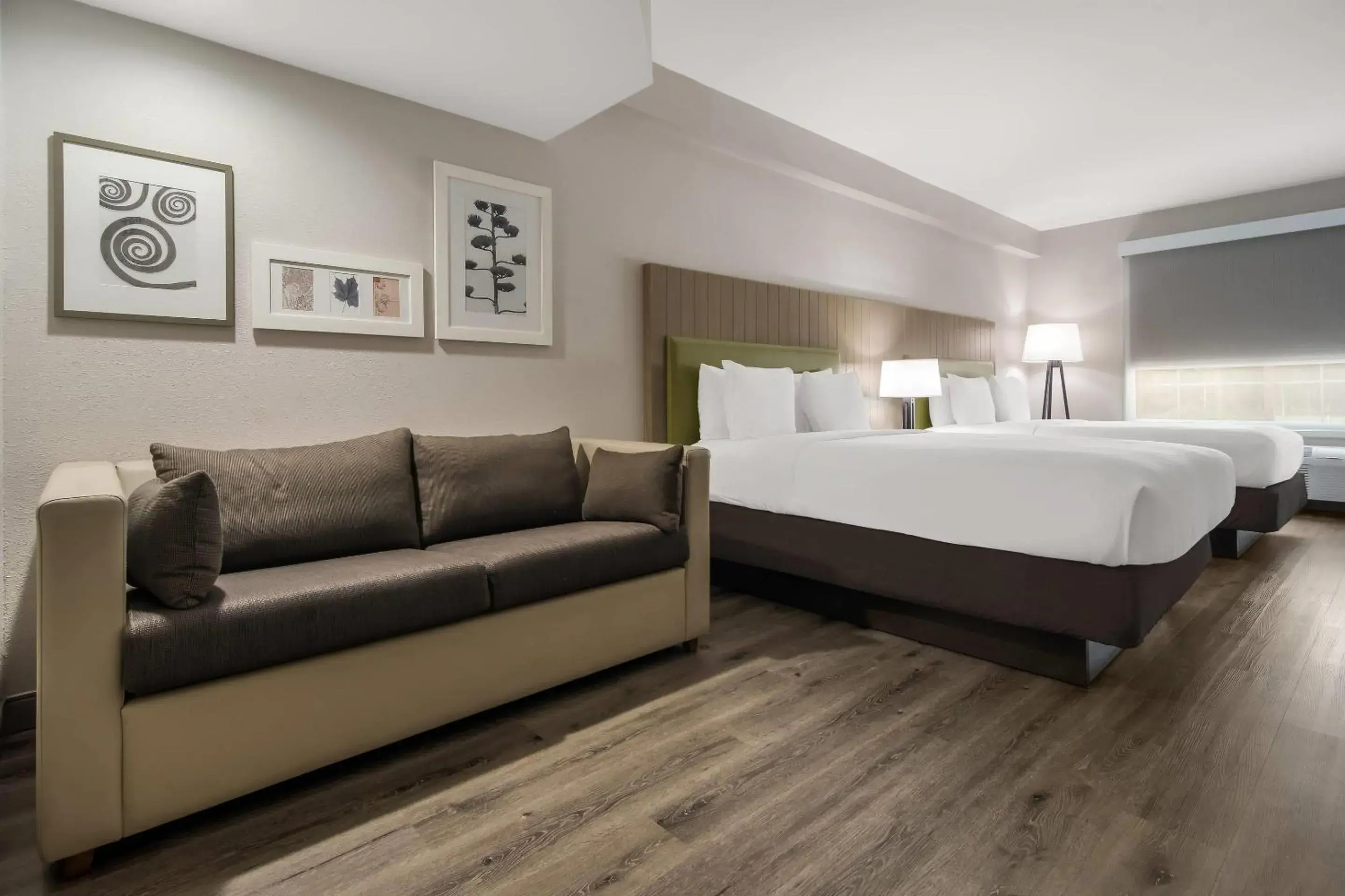 Bedroom, Bed in Country Inn & Suites by Radisson, Goldsboro, NC Bedroom, Bed in Country Inn & Suites by Radisson, Goldsboro, NC