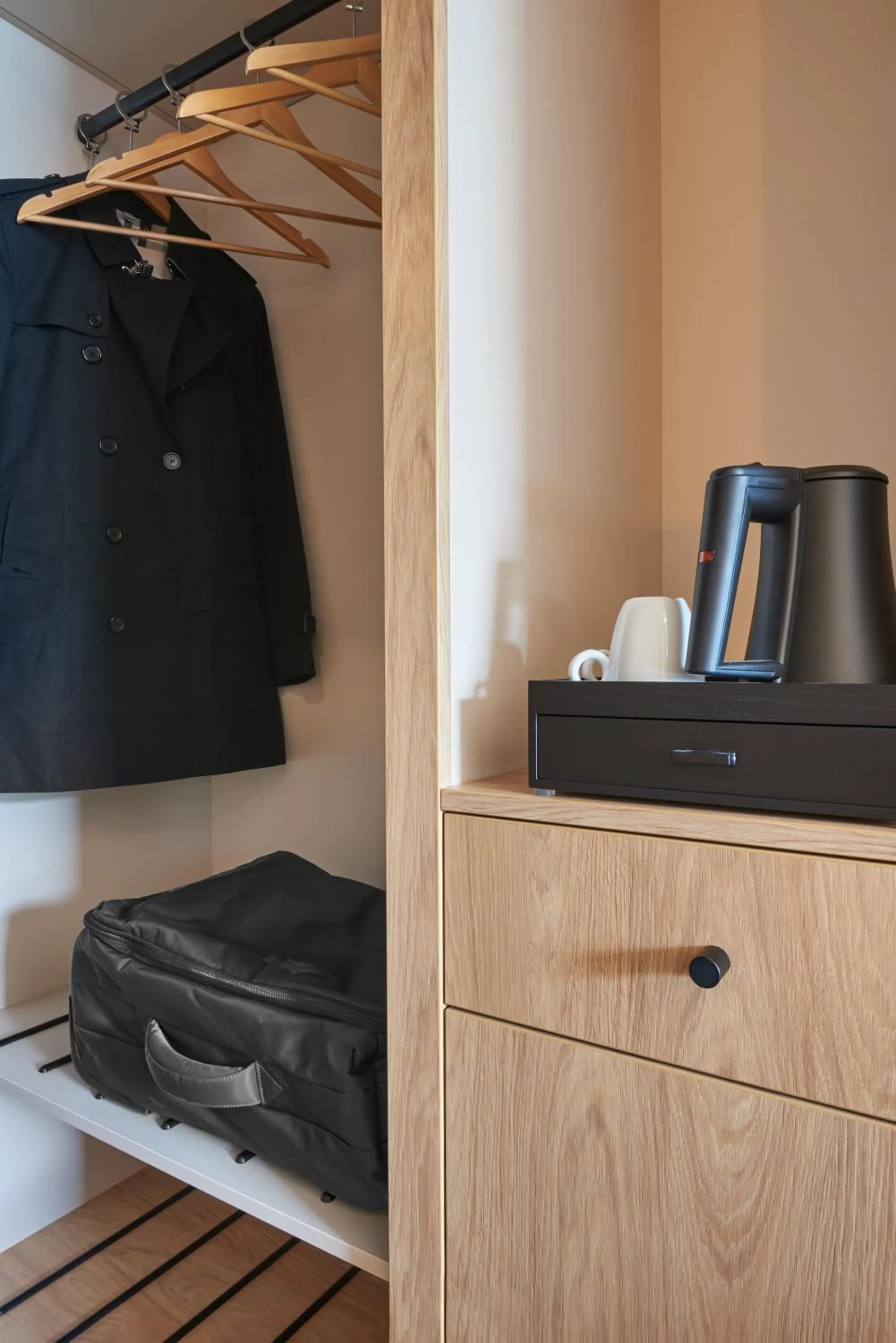 wardrobe in Mercure Paris Nanterre