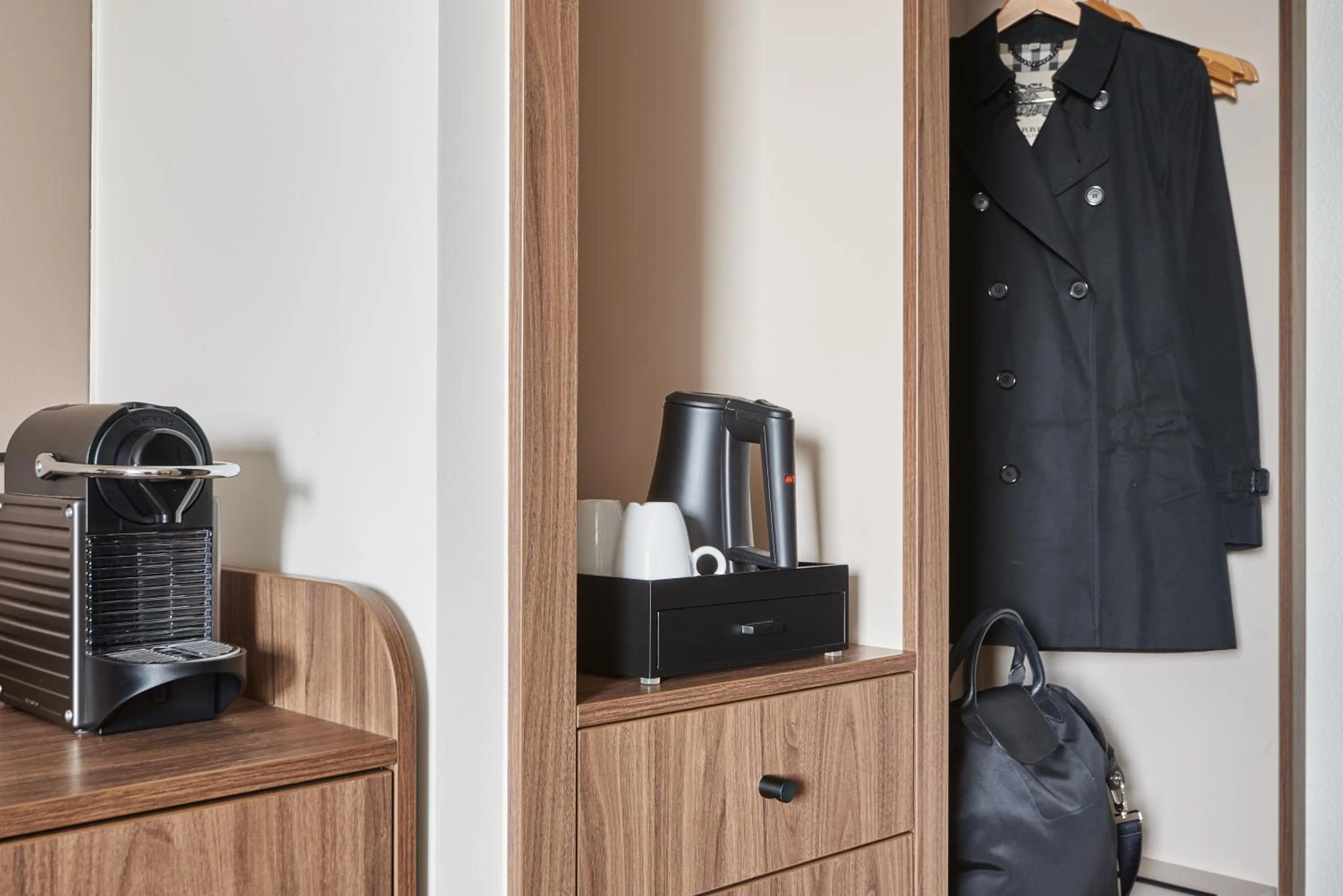 Coffee/tea facilities in Mercure Paris Nanterre