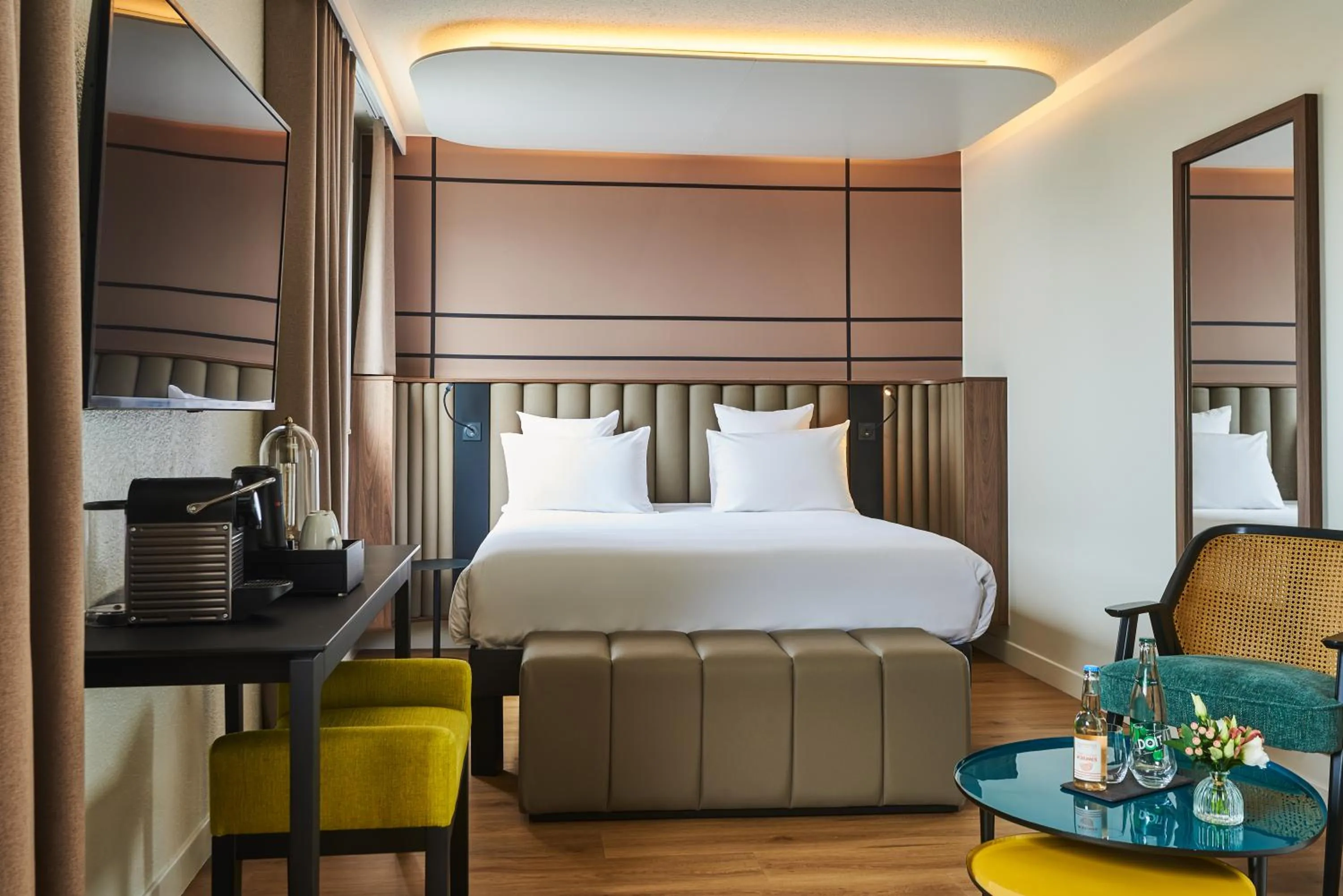 Photo of the whole room, Bed in Mercure Paris Nanterre