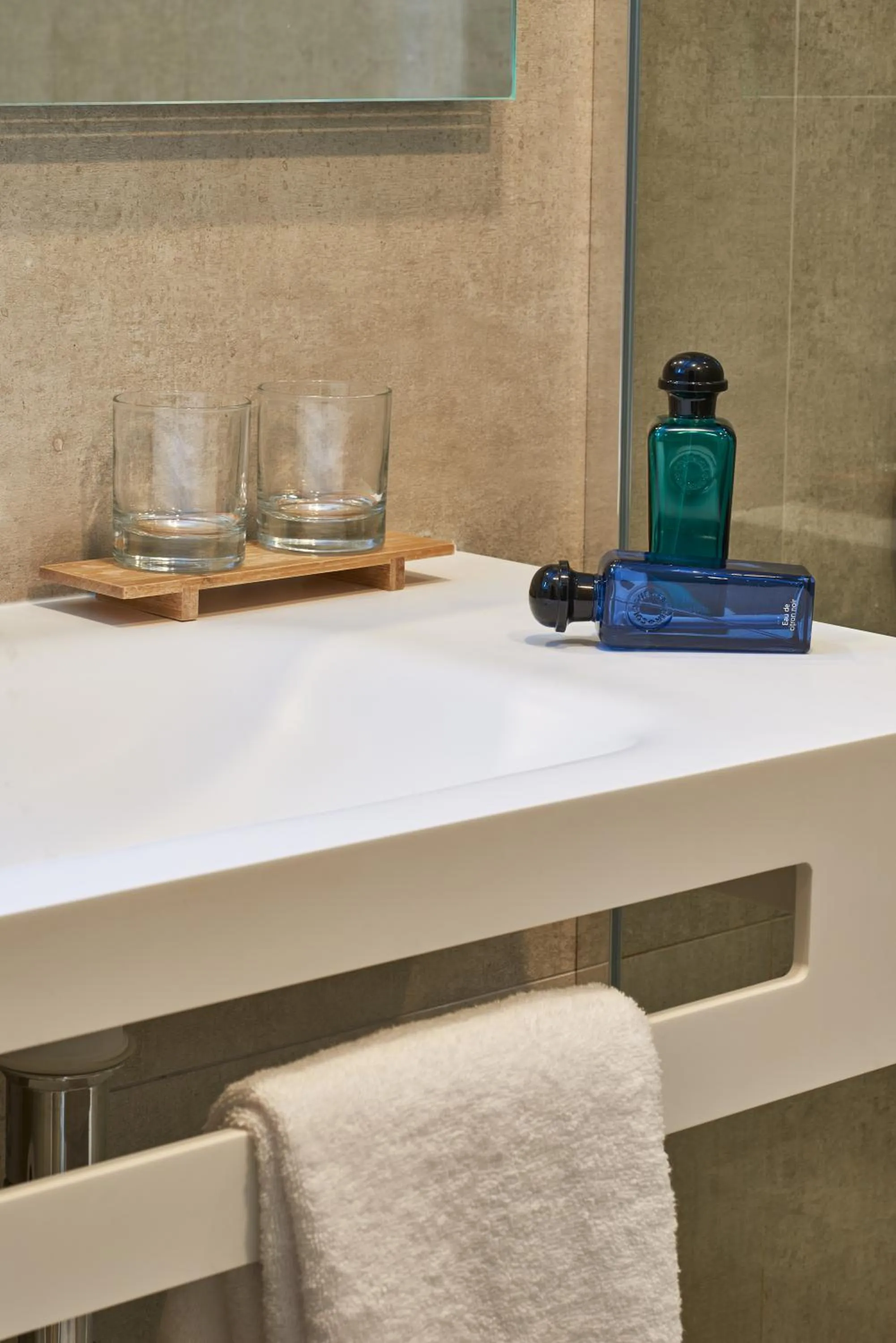 Bathroom in Mercure Paris Nanterre