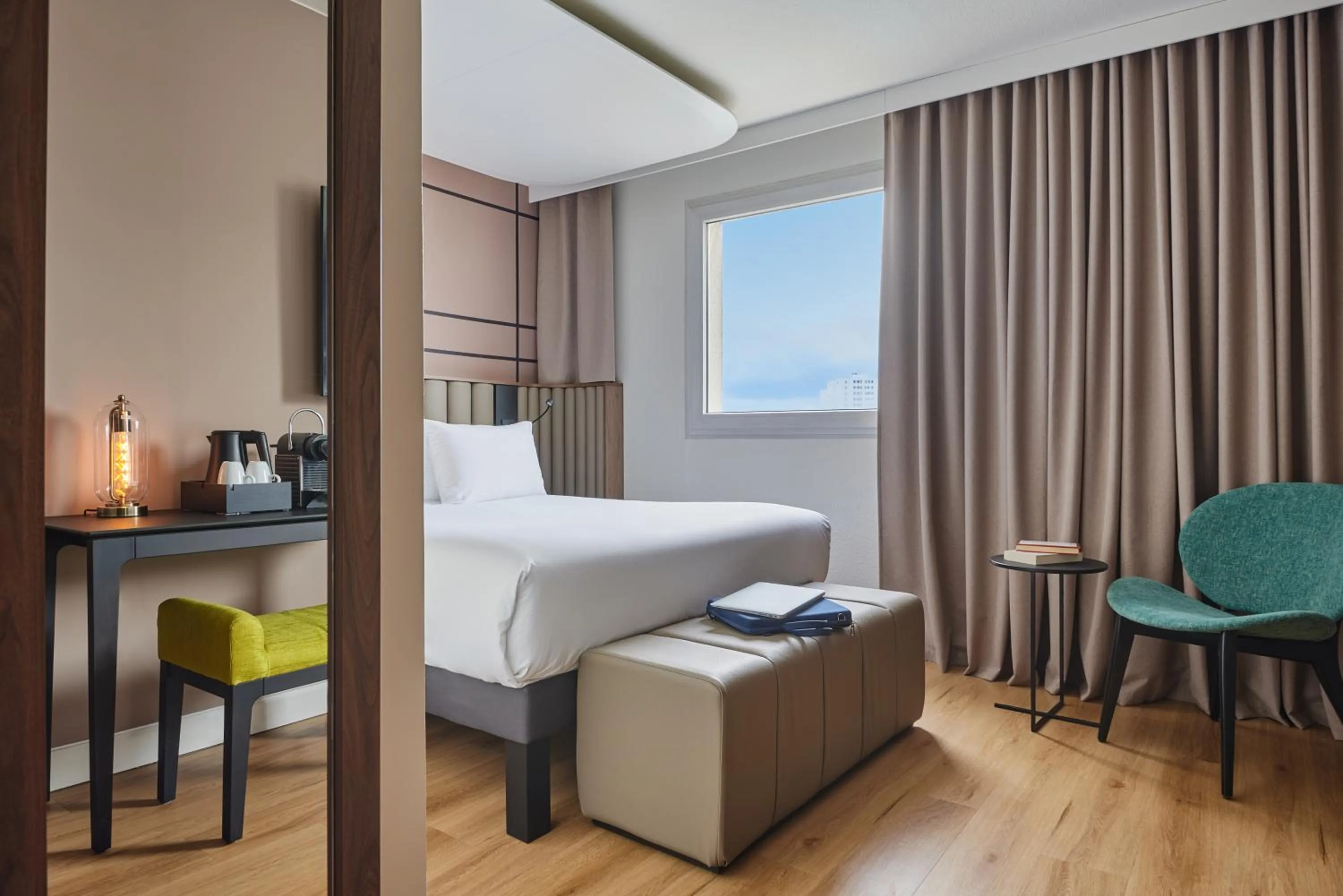 Photo of the whole room, Bed in Mercure Paris Nanterre