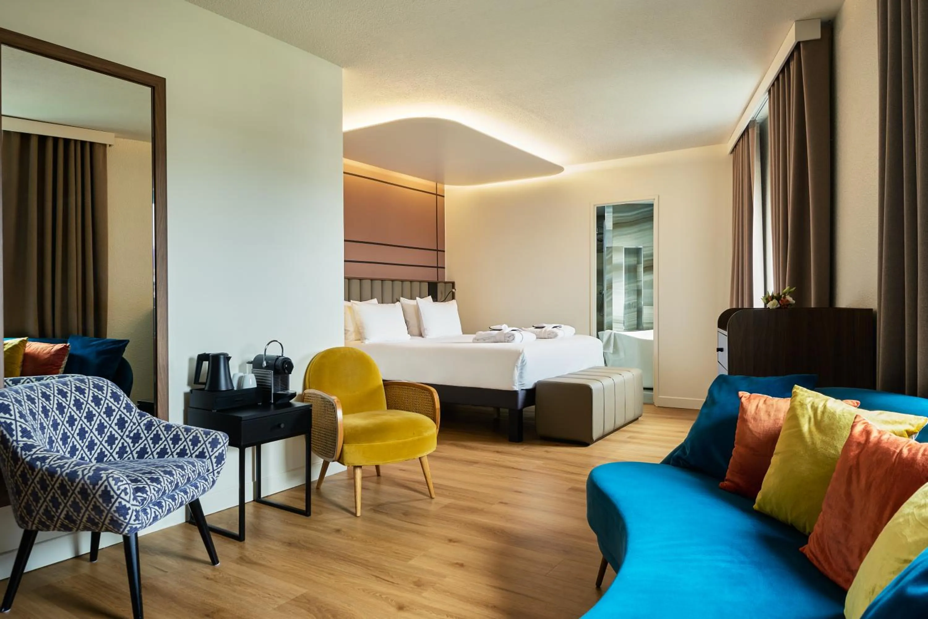 Photo of the whole room, Bed in Mercure Paris Nanterre