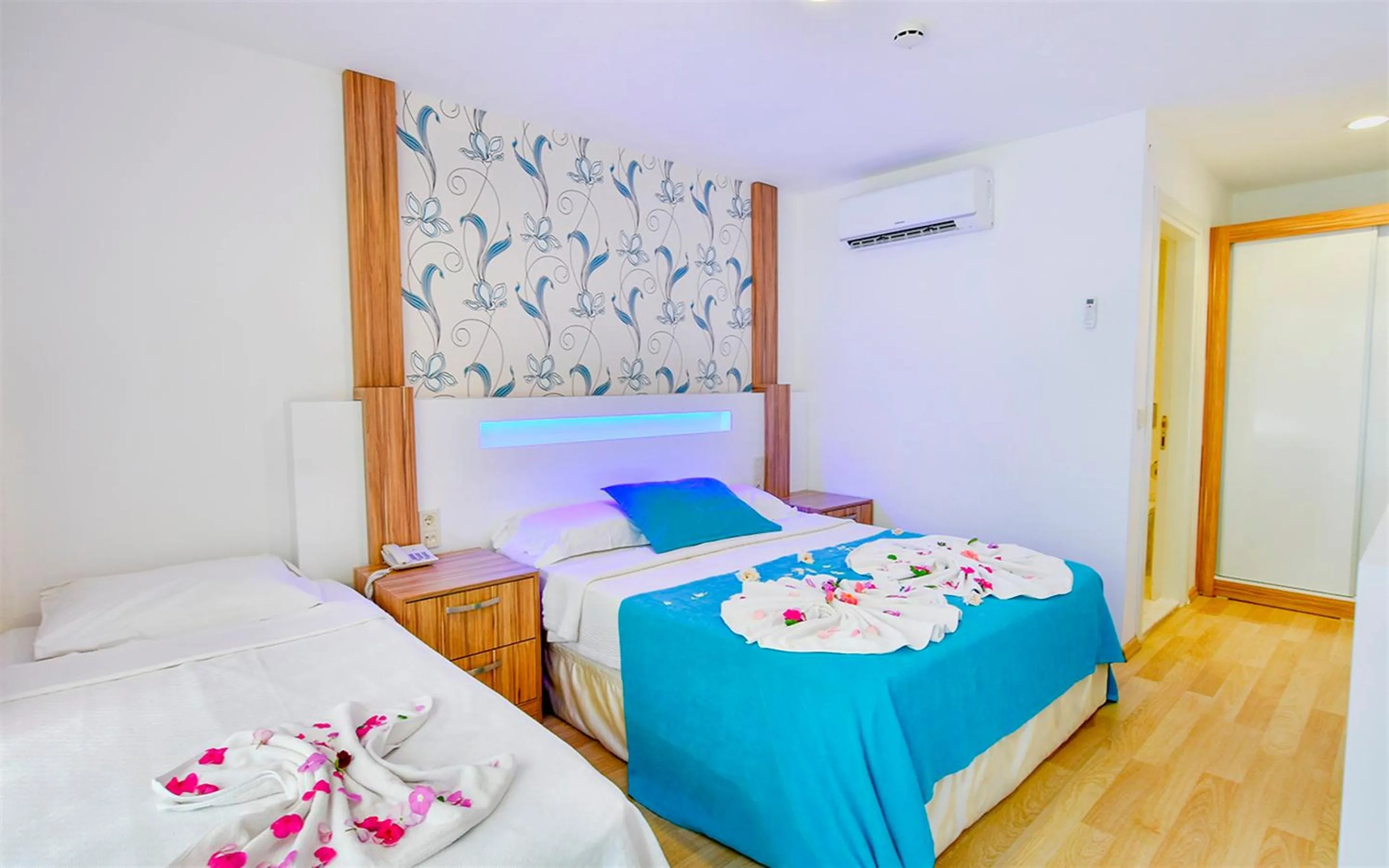 Bed in Clover Magic Altınkum Park Hotel