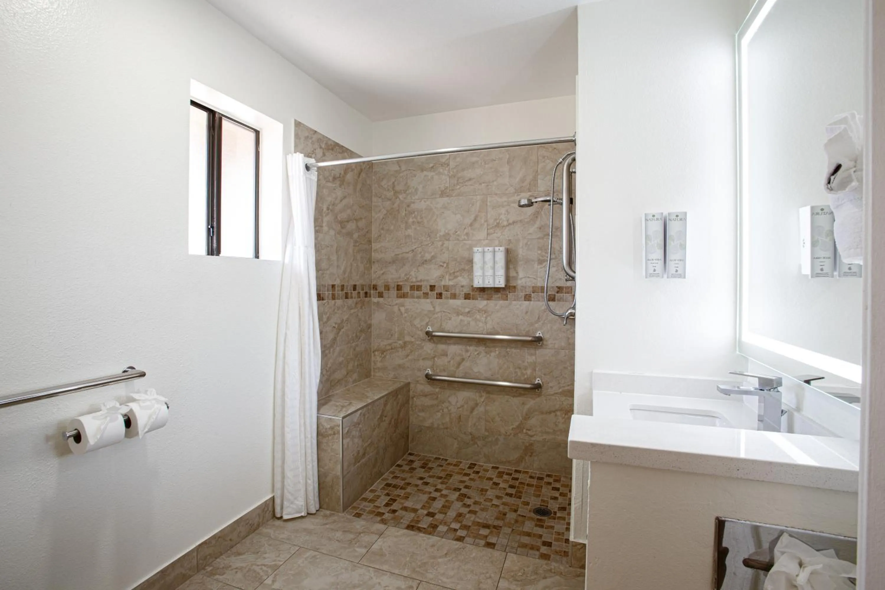 Bathroom in GreenTree Inn Sedona