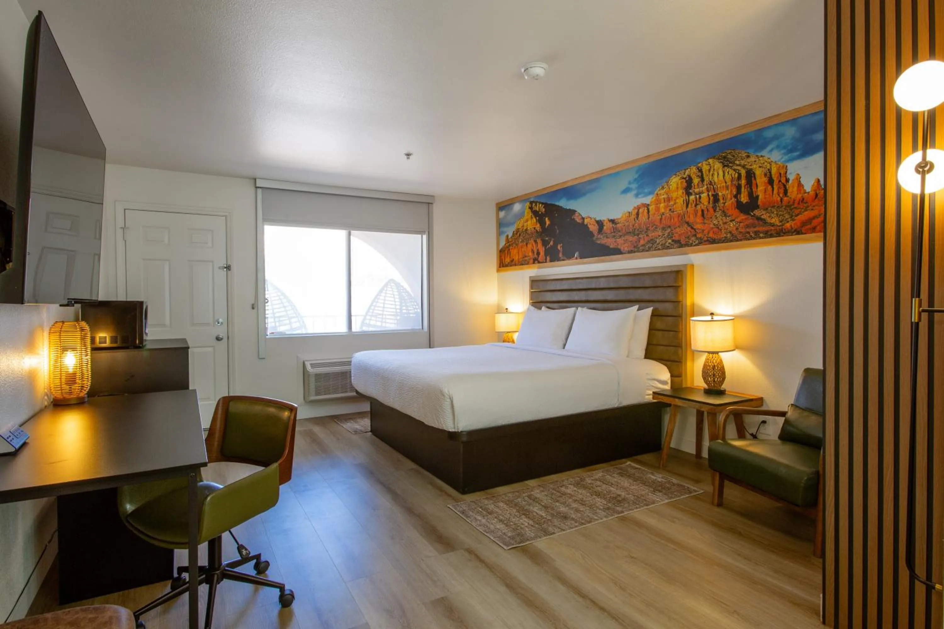 Bed in GreenTree Inn Sedona