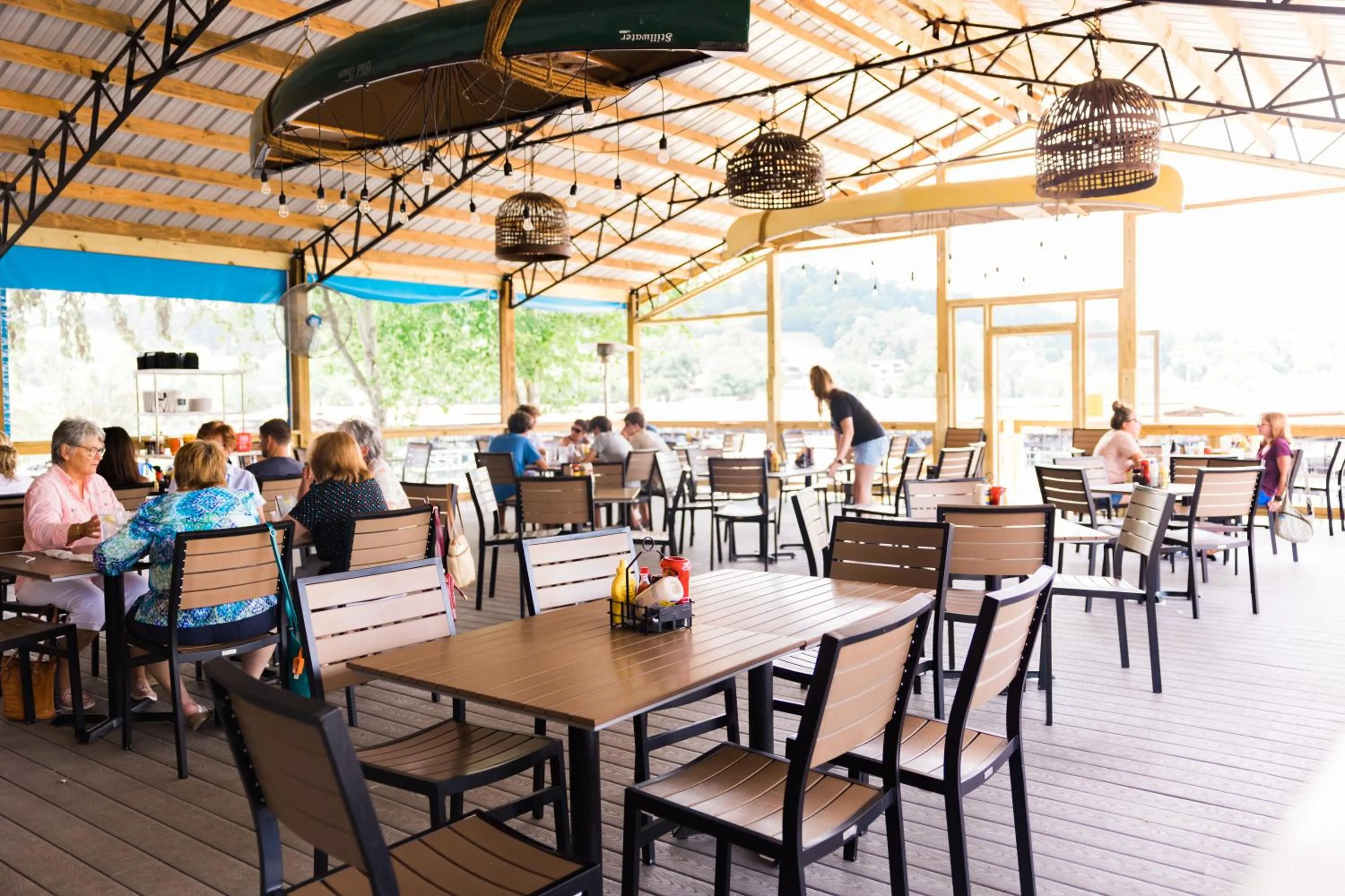 Restaurant/places to eat in The Ridges Resort on Lake Chatuge