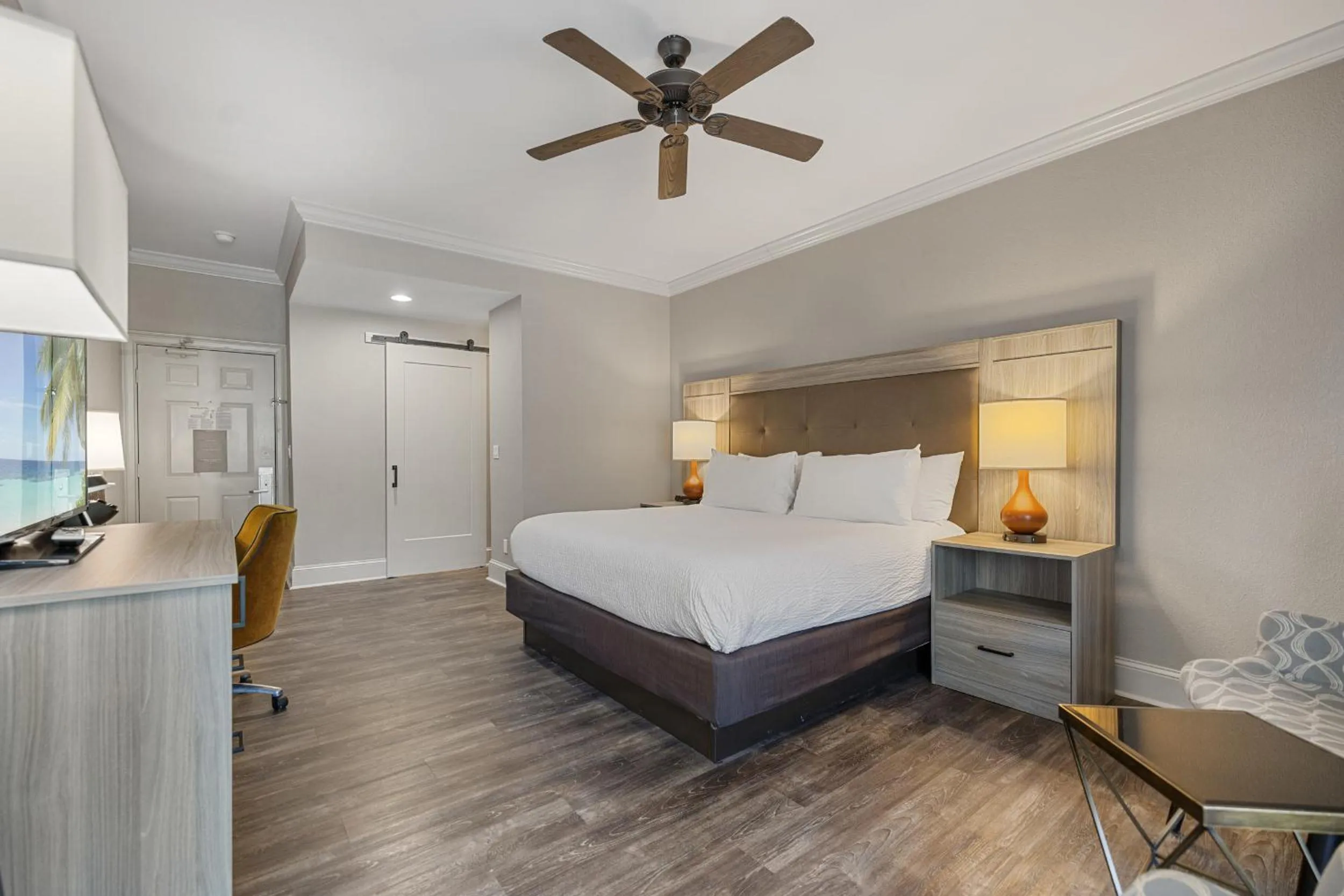 Bed in The Ridges Resort on Lake Chatuge