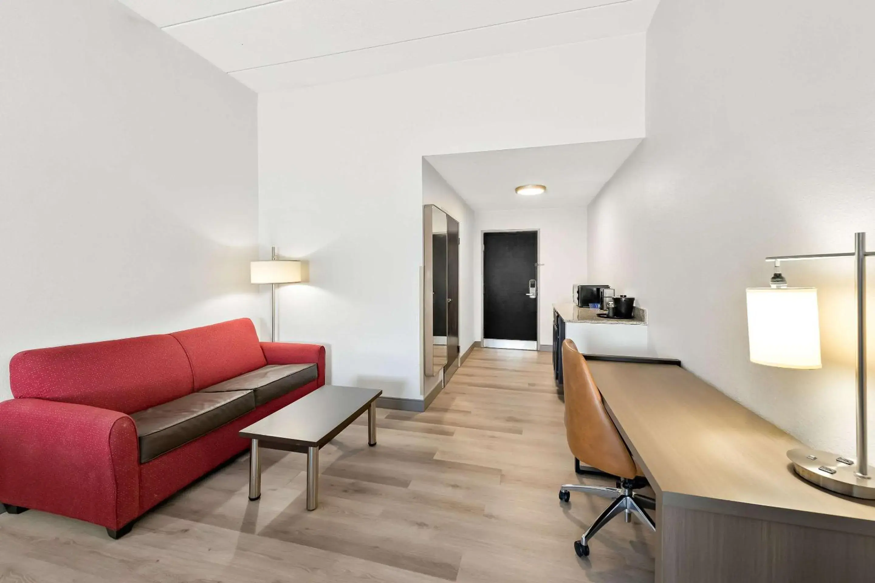 Bedroom in Comfort Suites Columbus Bedroom in Comfort Suites Columbus