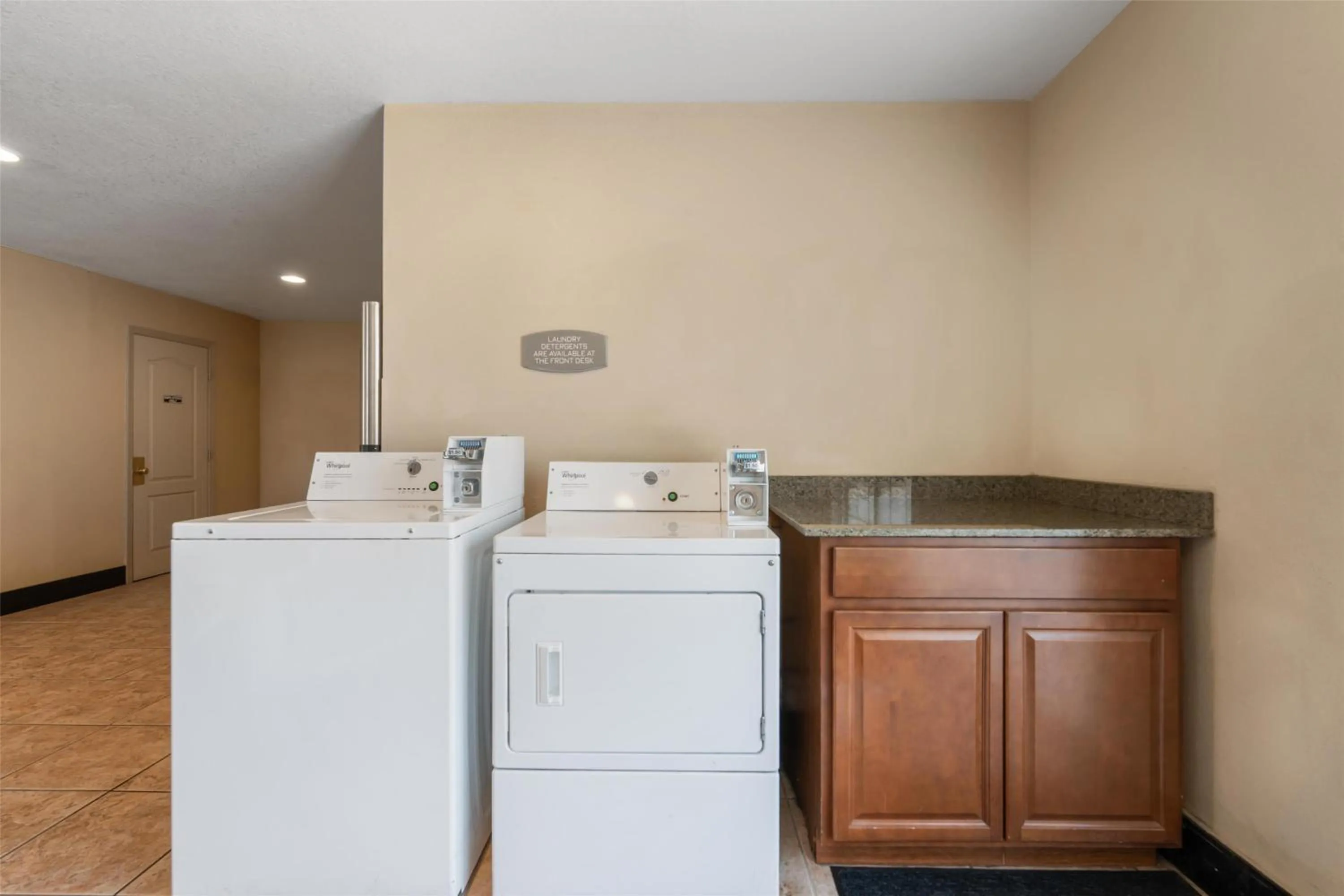 laundry in Best Western Plus John Jay Inn & Suites