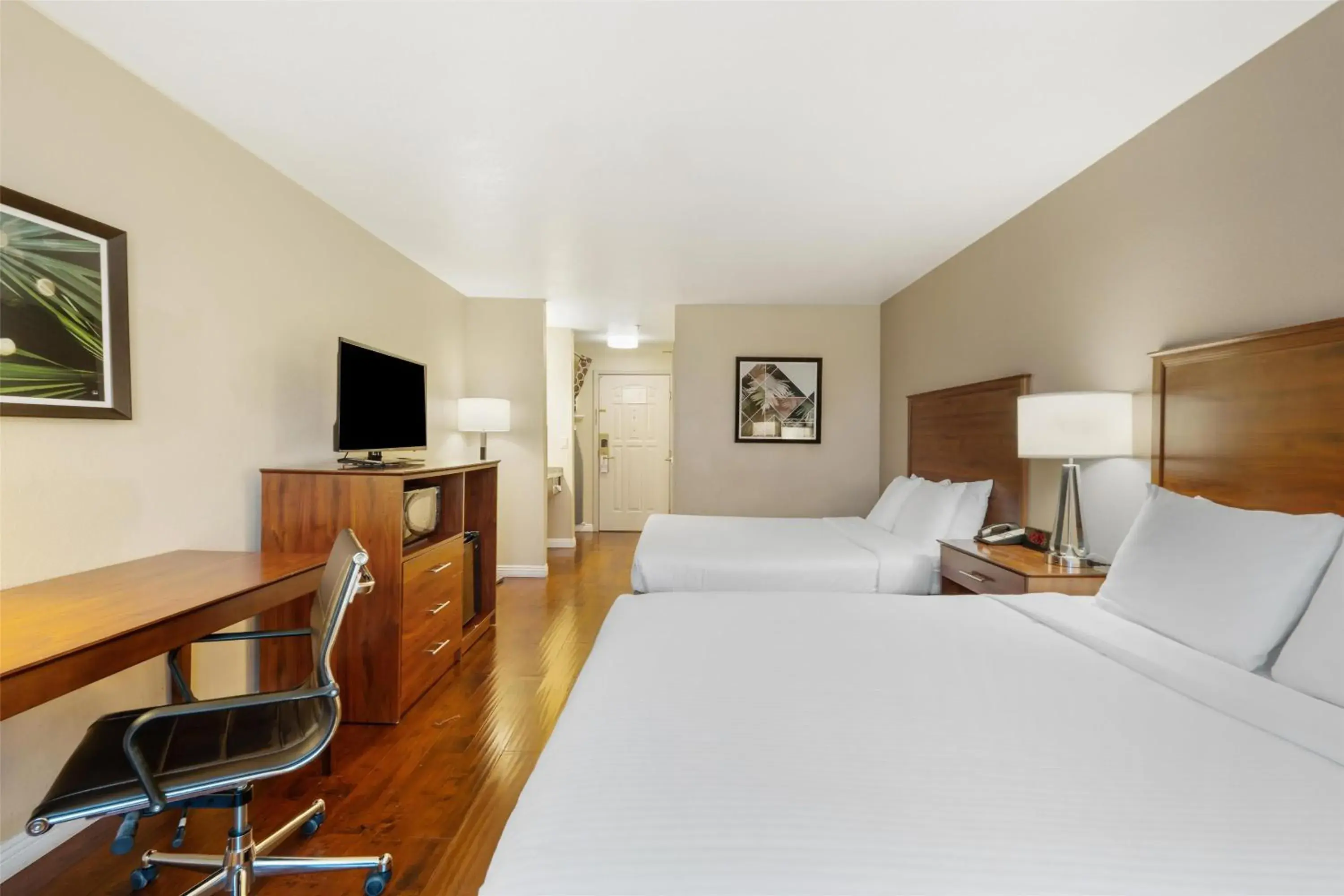 Bedroom, Bed in Best Western Plus John Jay Inn & Suites Bedroom, Bed in Best Western Plus John Jay Inn & Suites