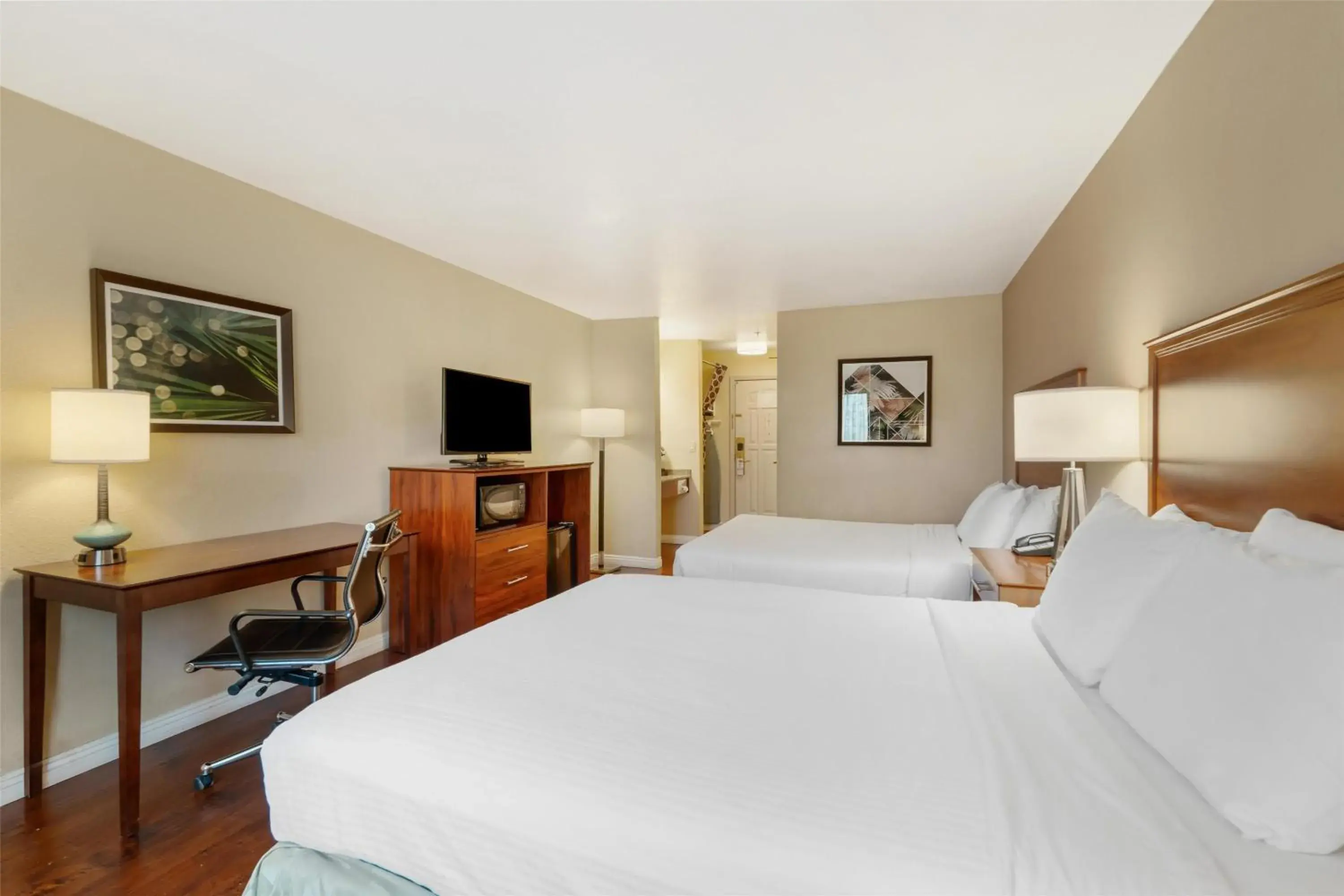 Bedroom, Bed in Best Western Plus John Jay Inn & Suites Bedroom, Bed in Best Western Plus John Jay Inn & Suites
