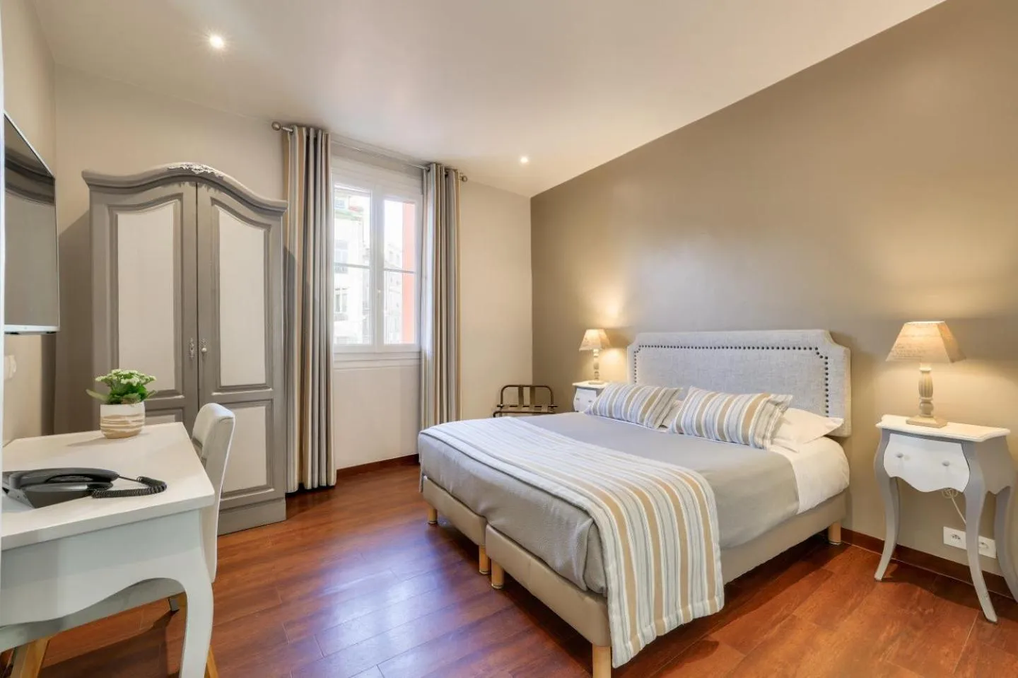 Photo of the whole room, Bed in Hotel Lepante