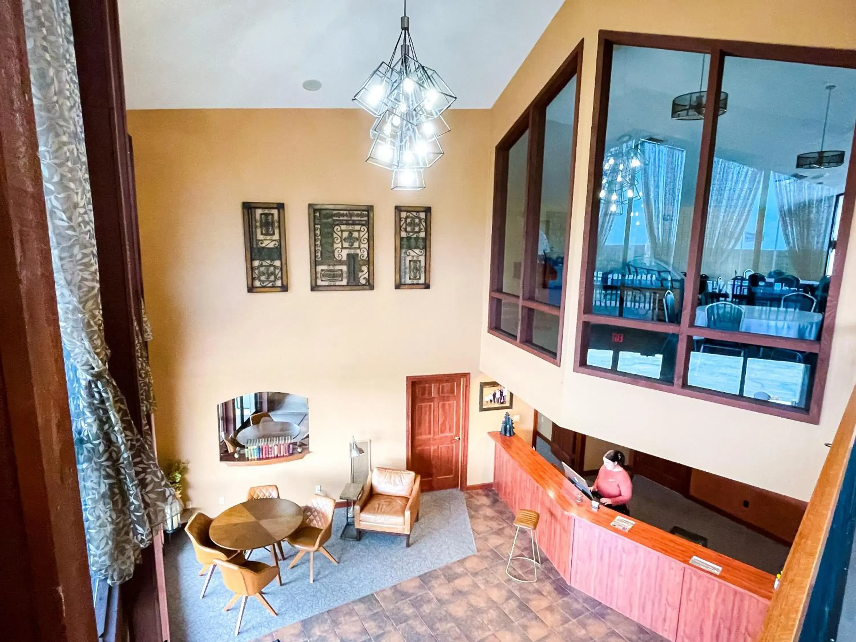 Lobby or reception in PINEMARK Inn Suites Events Lobby or reception in PINEMARK Inn Suites Events