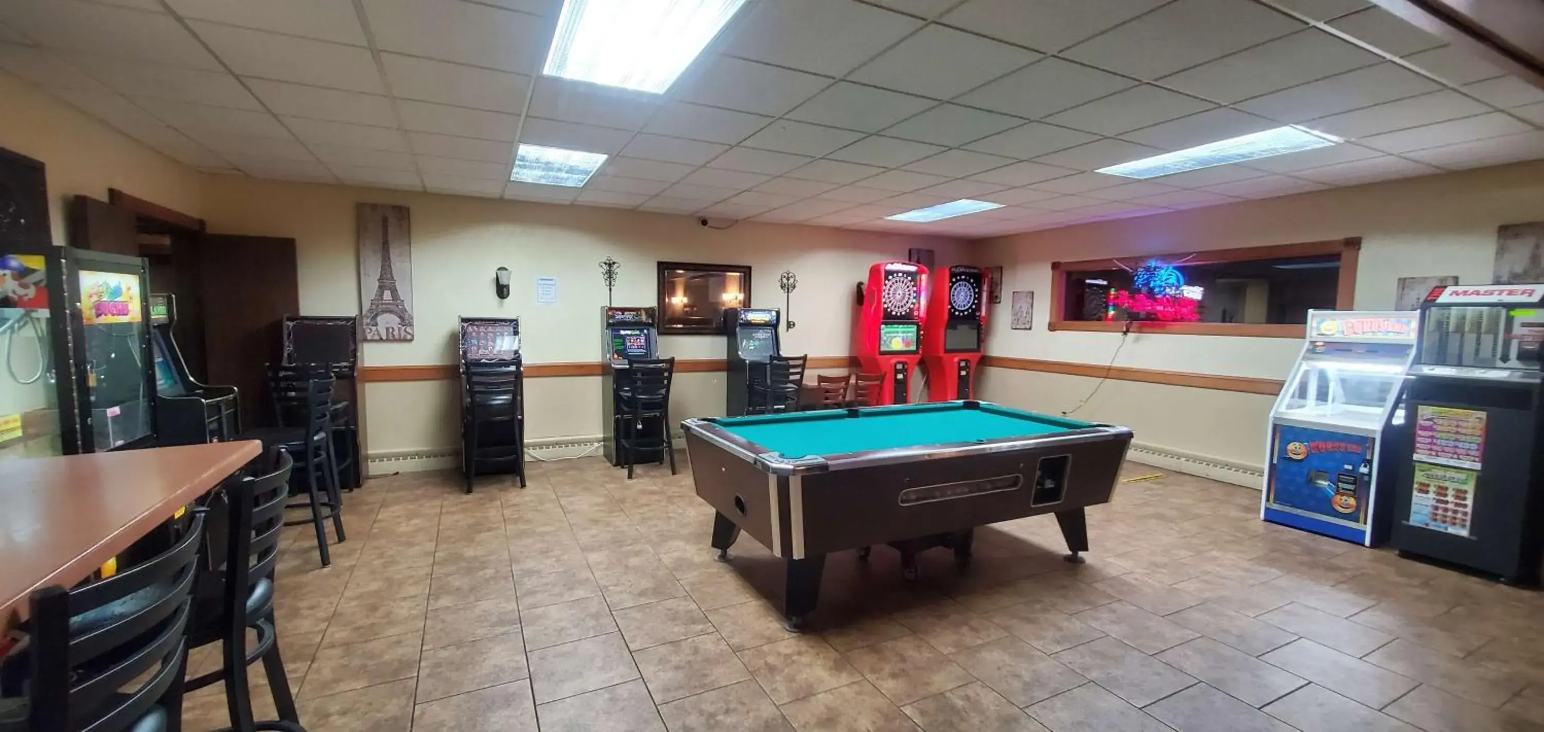 Billiard, Billiards in Americas Best Value Inn Chippewa Falls