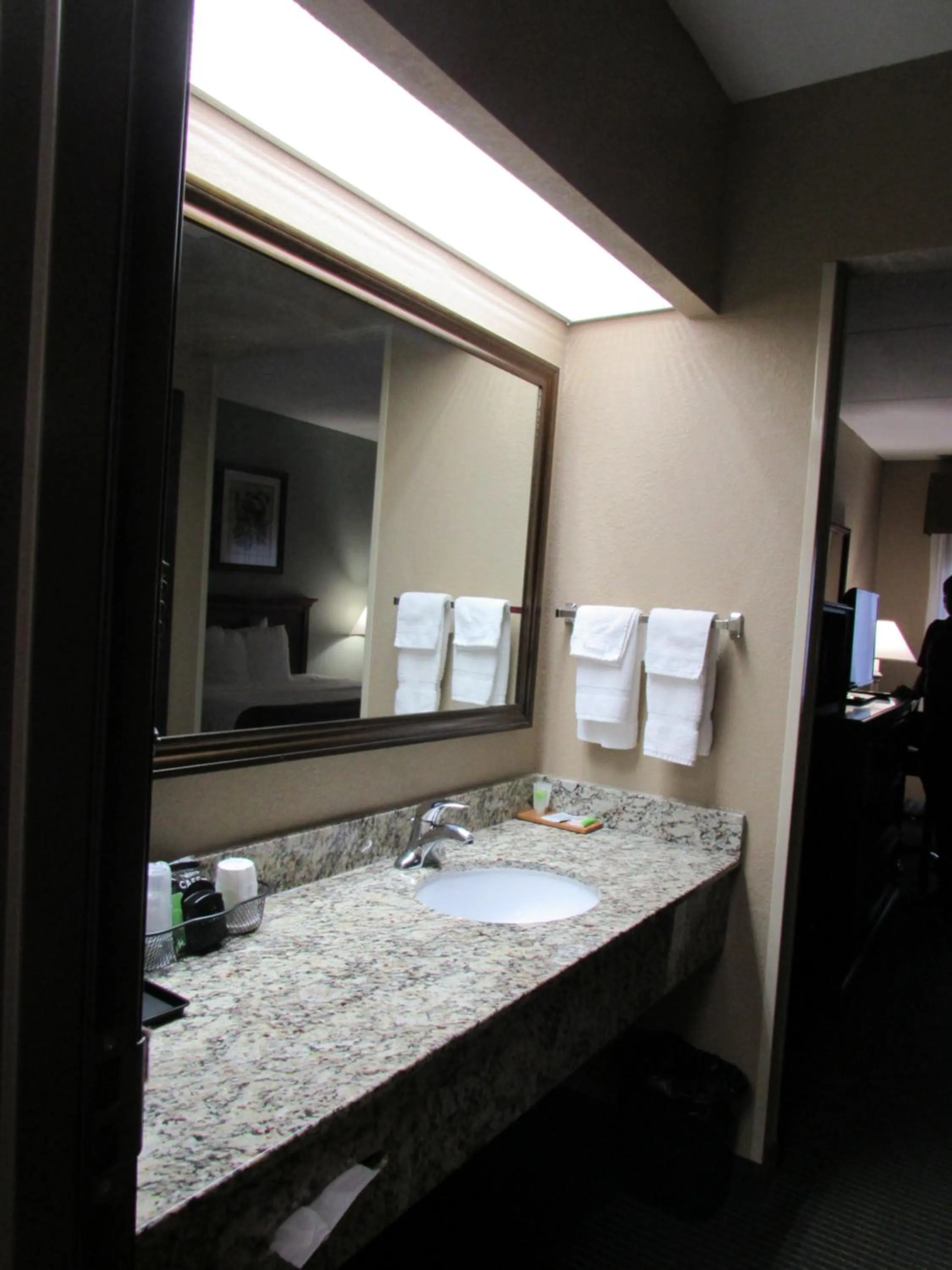 towels in Bay Mountain Inn Cherokee Smoky Mountains