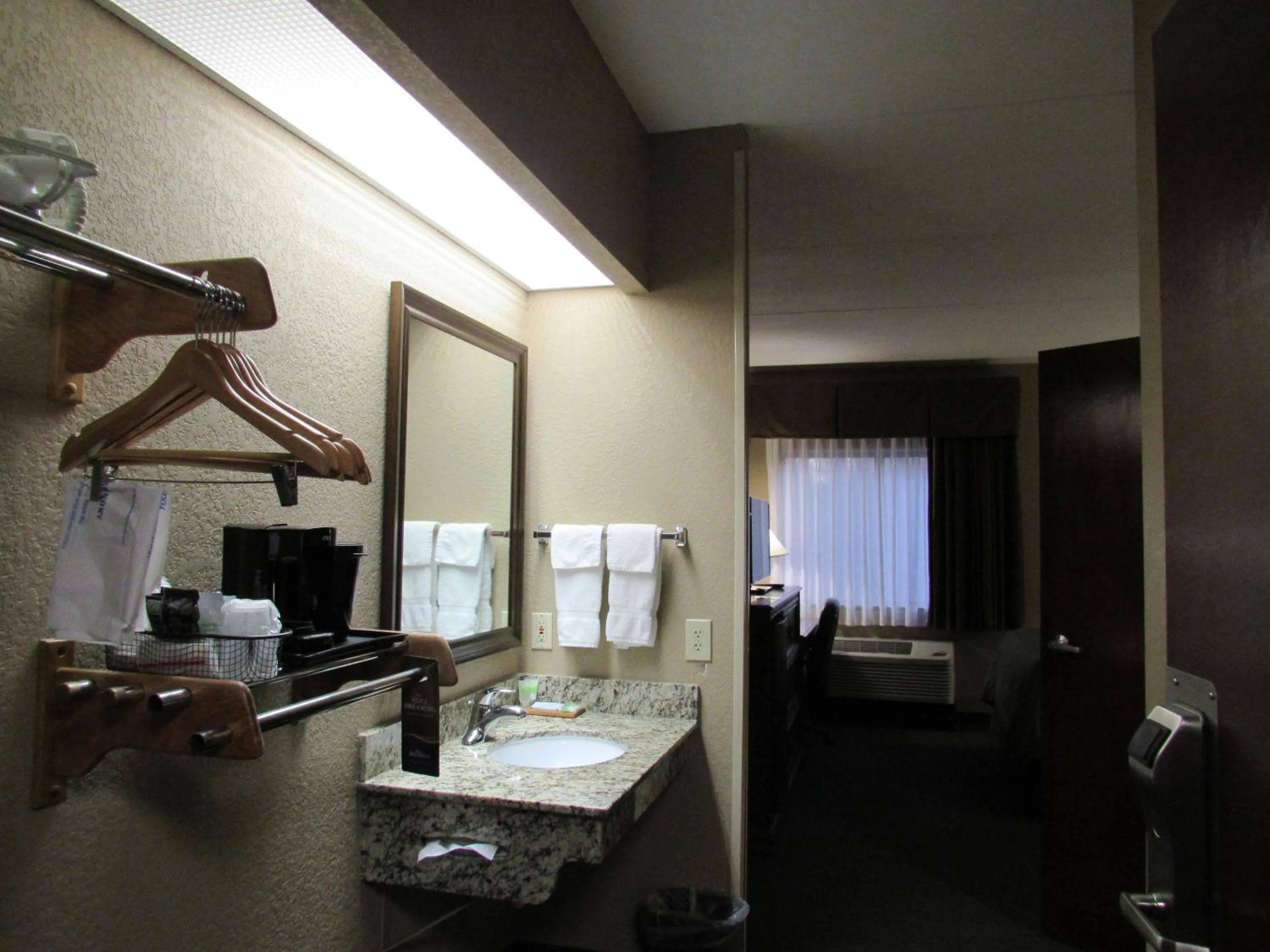 Living room in Bay Mountain Inn Cherokee Smoky Mountains