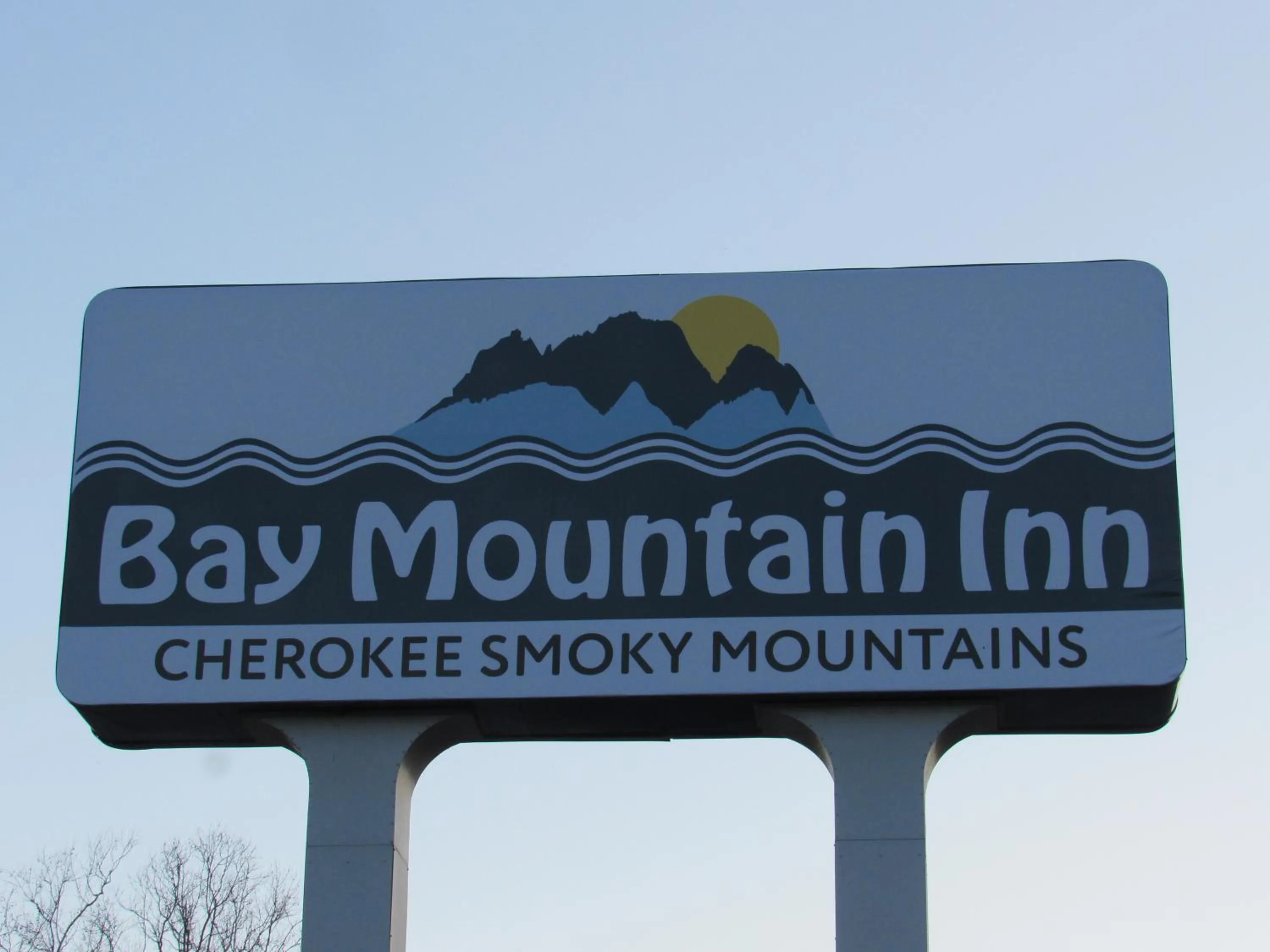 Property building in Bay Mountain Inn Cherokee Smoky Mountains