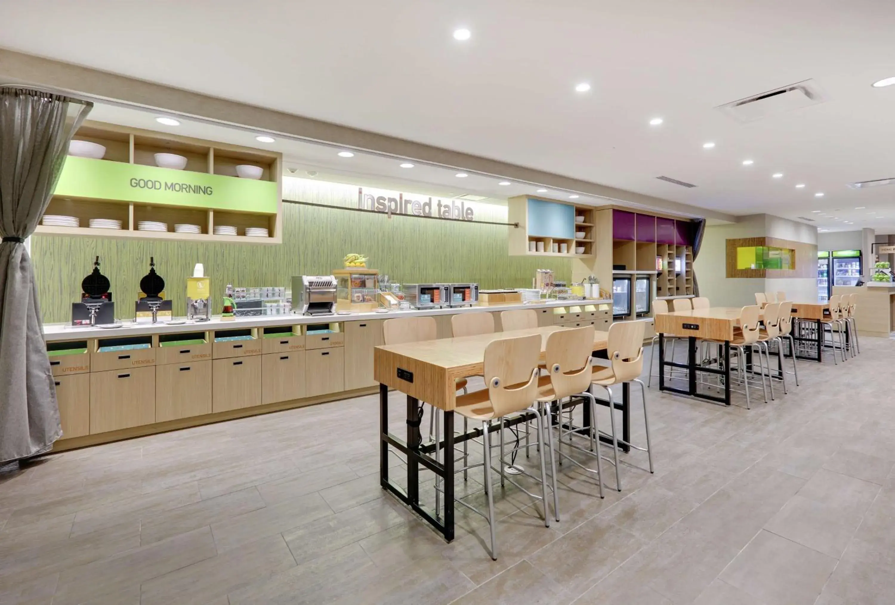 Breakfast in Home2 Suites By Hilton Hagerstown Breakfast in Home2 Suites By Hilton Hagerstown