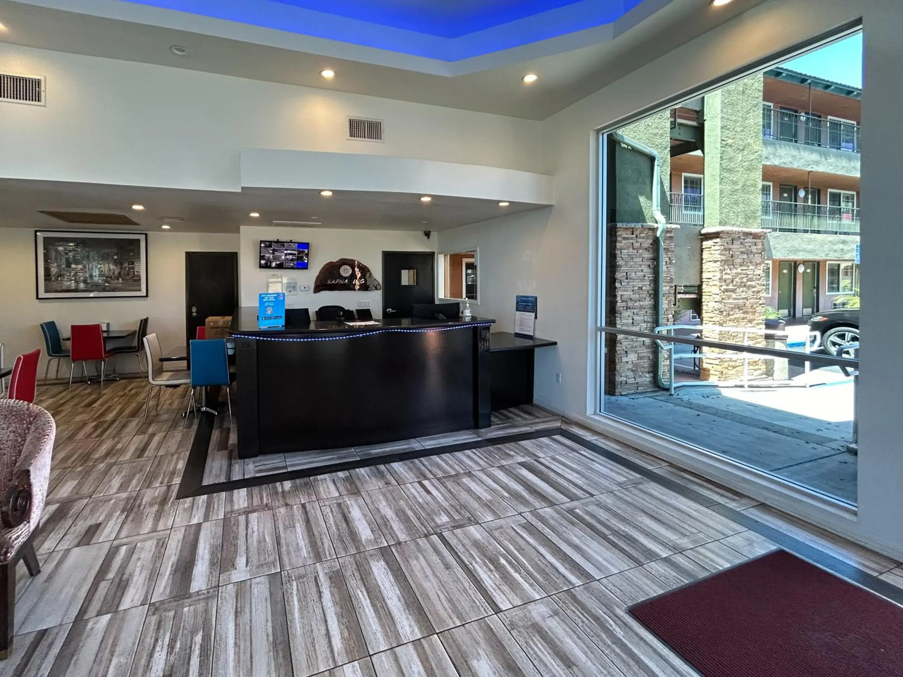 Lobby or reception in Motel 6 Pasadena, CA Old Town Pasadena Area Lobby or reception in Motel 6 Pasadena, CA Old Town Pasadena Area