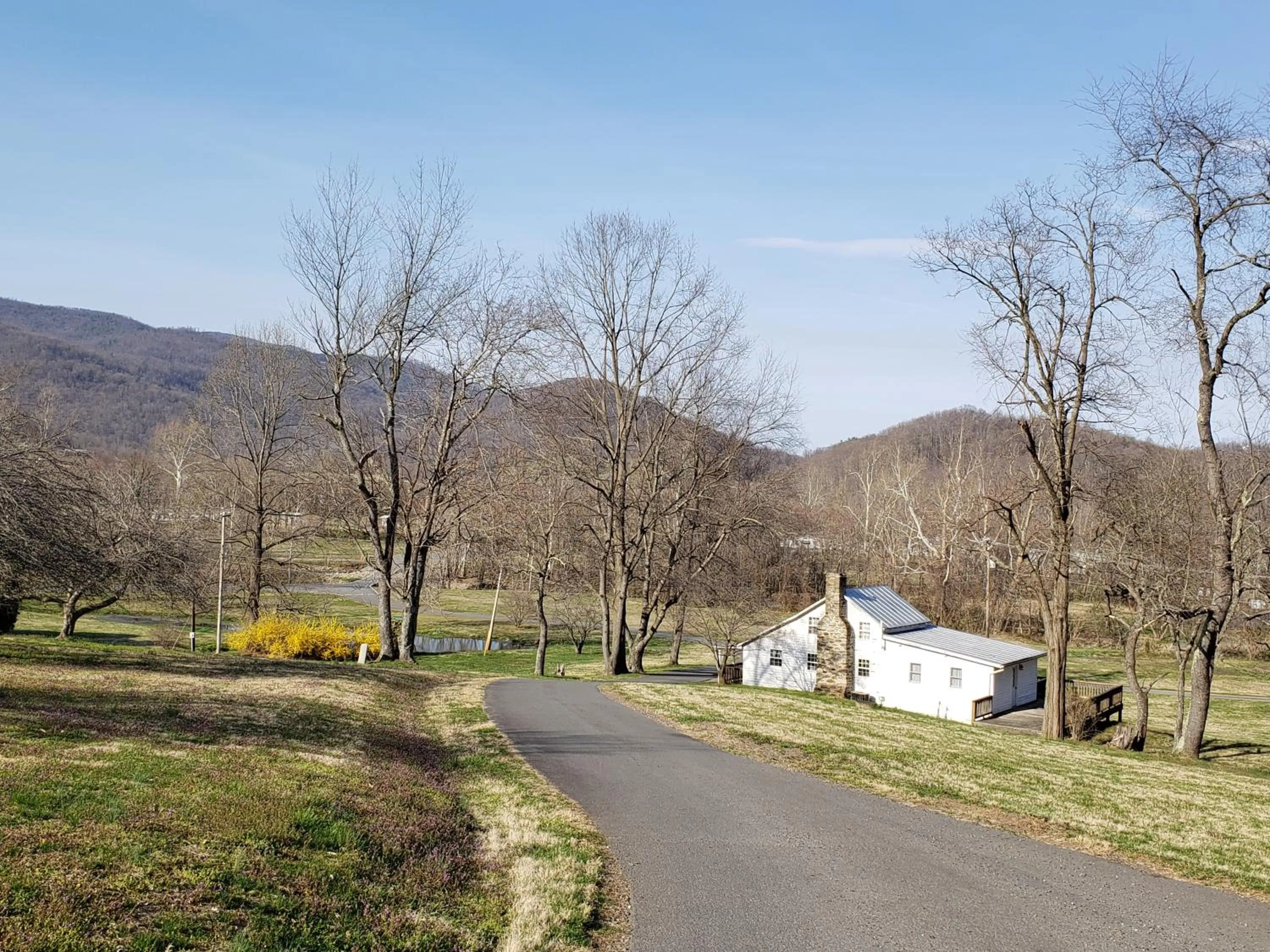 Graves Mountain Farm & Lodges