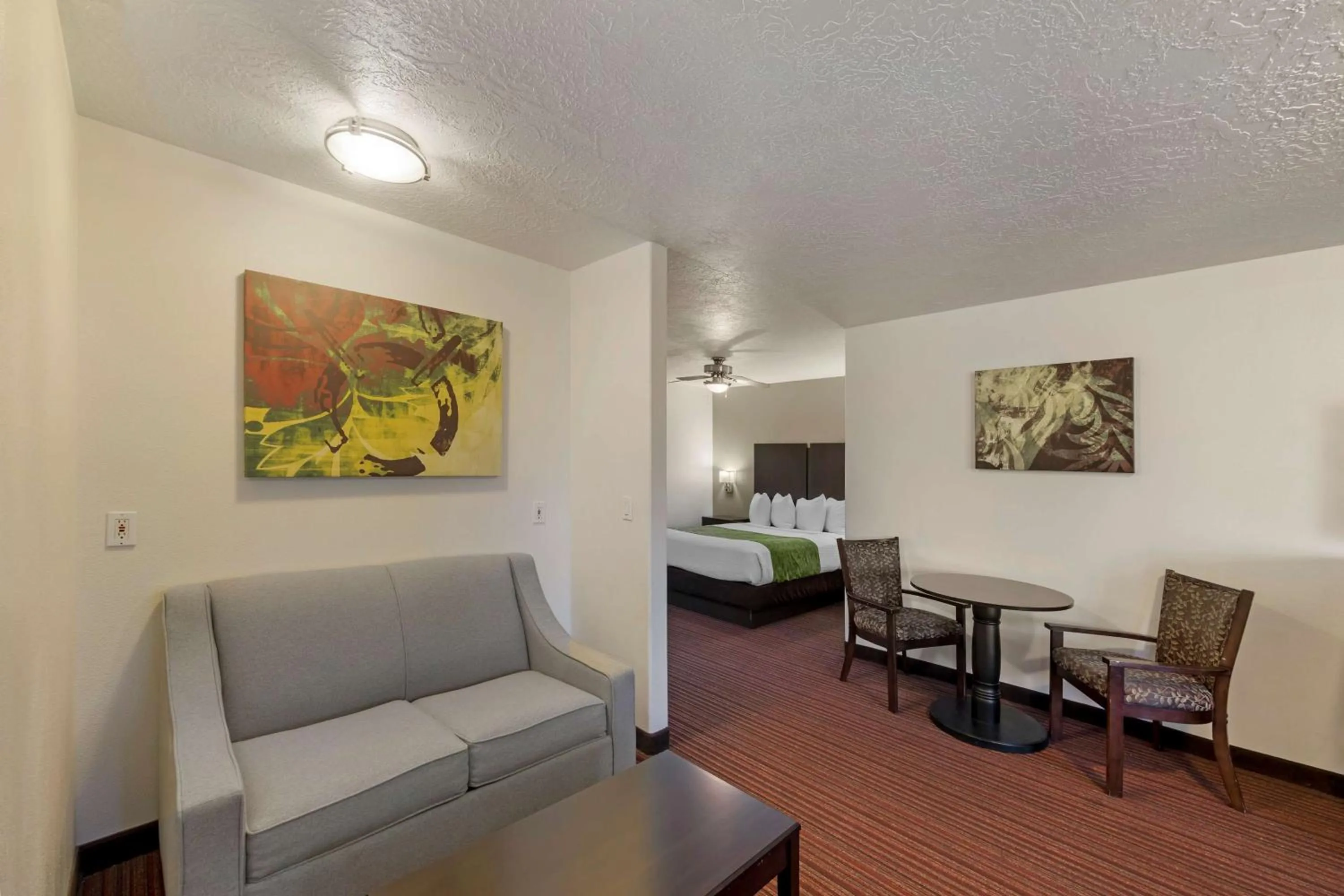 Bedroom in Best Western Mesquite Inn
