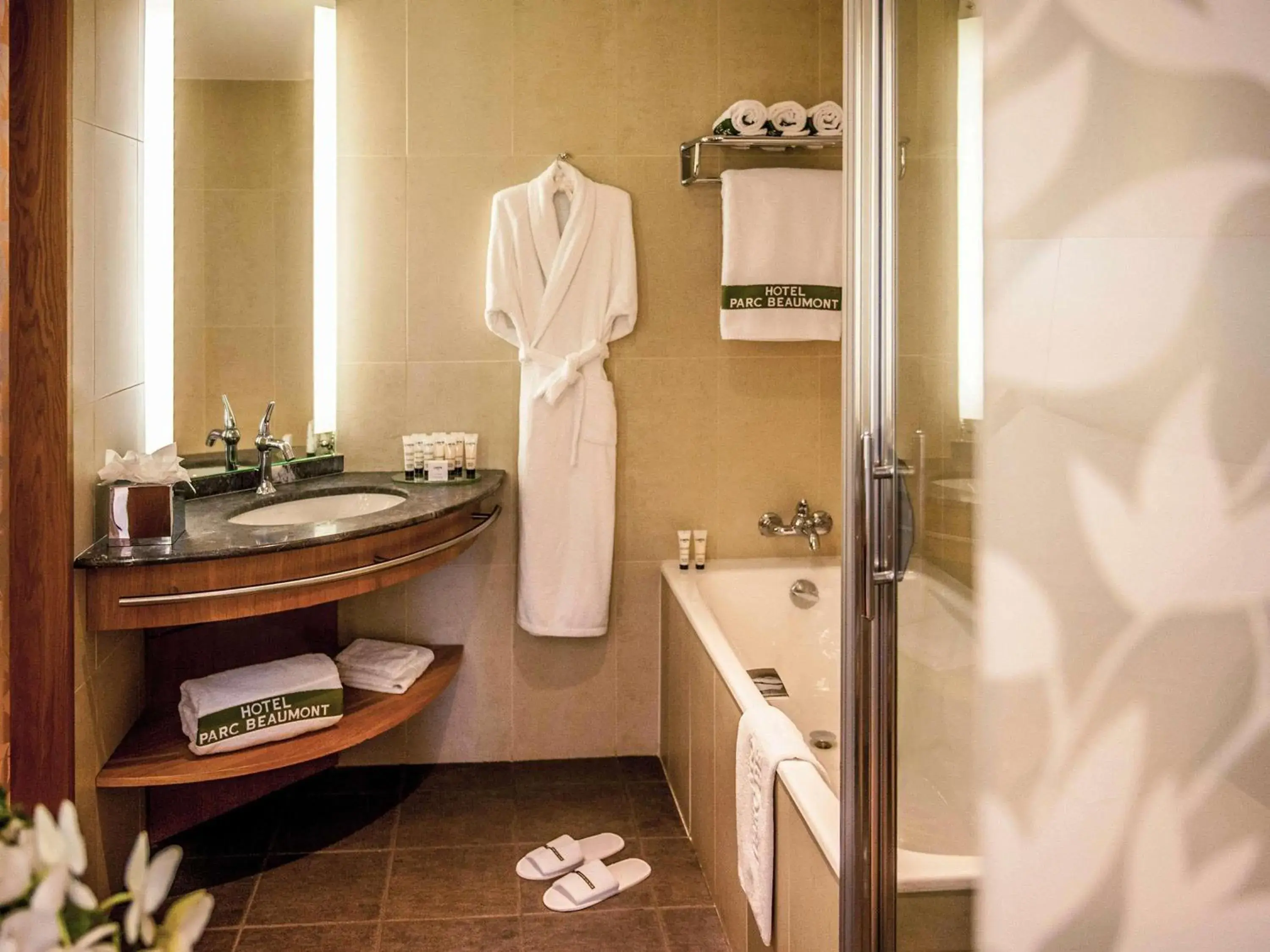 Bedroom in Parc Beaumont Hôtel & Spa Pau - MGallery Collection Bedroom in Parc Beaumont Hôtel & Spa Pau - MGallery Collection