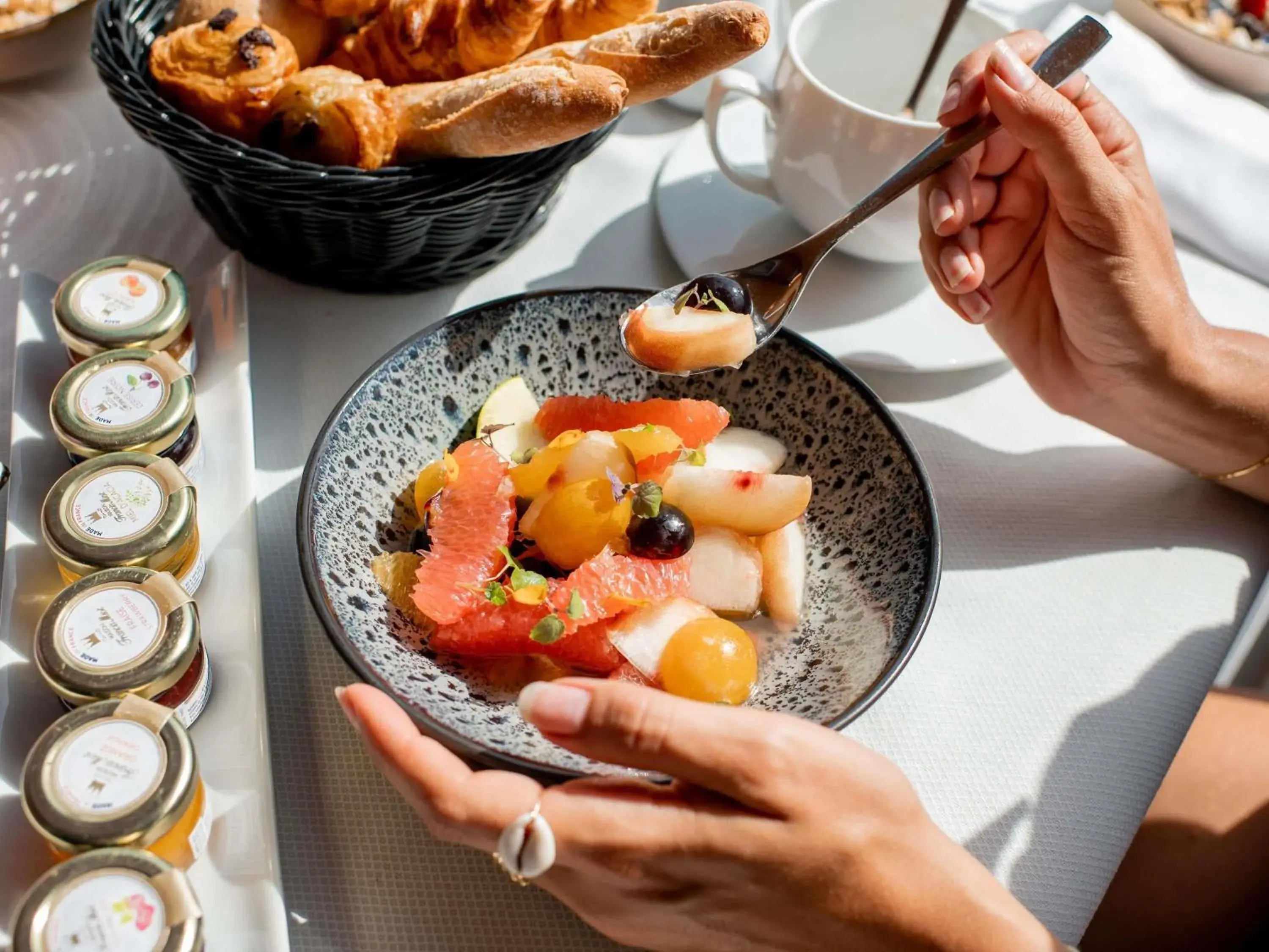 Breakfast in Parc Beaumont Hôtel & Spa Pau - MGallery Collection Breakfast in Parc Beaumont Hôtel & Spa Pau - MGallery Collection