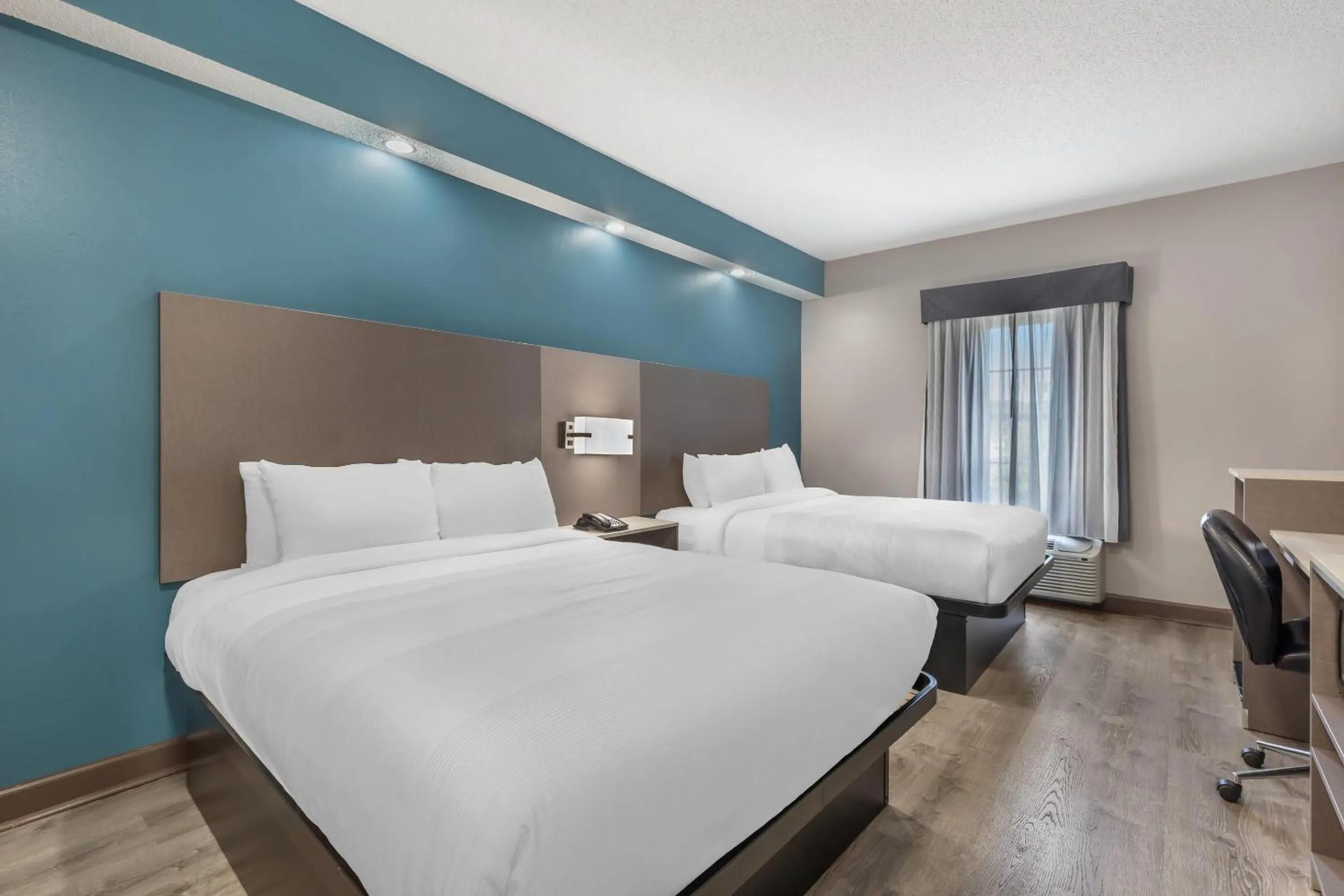 Bedroom, Bed in Quality Inn Wilmington